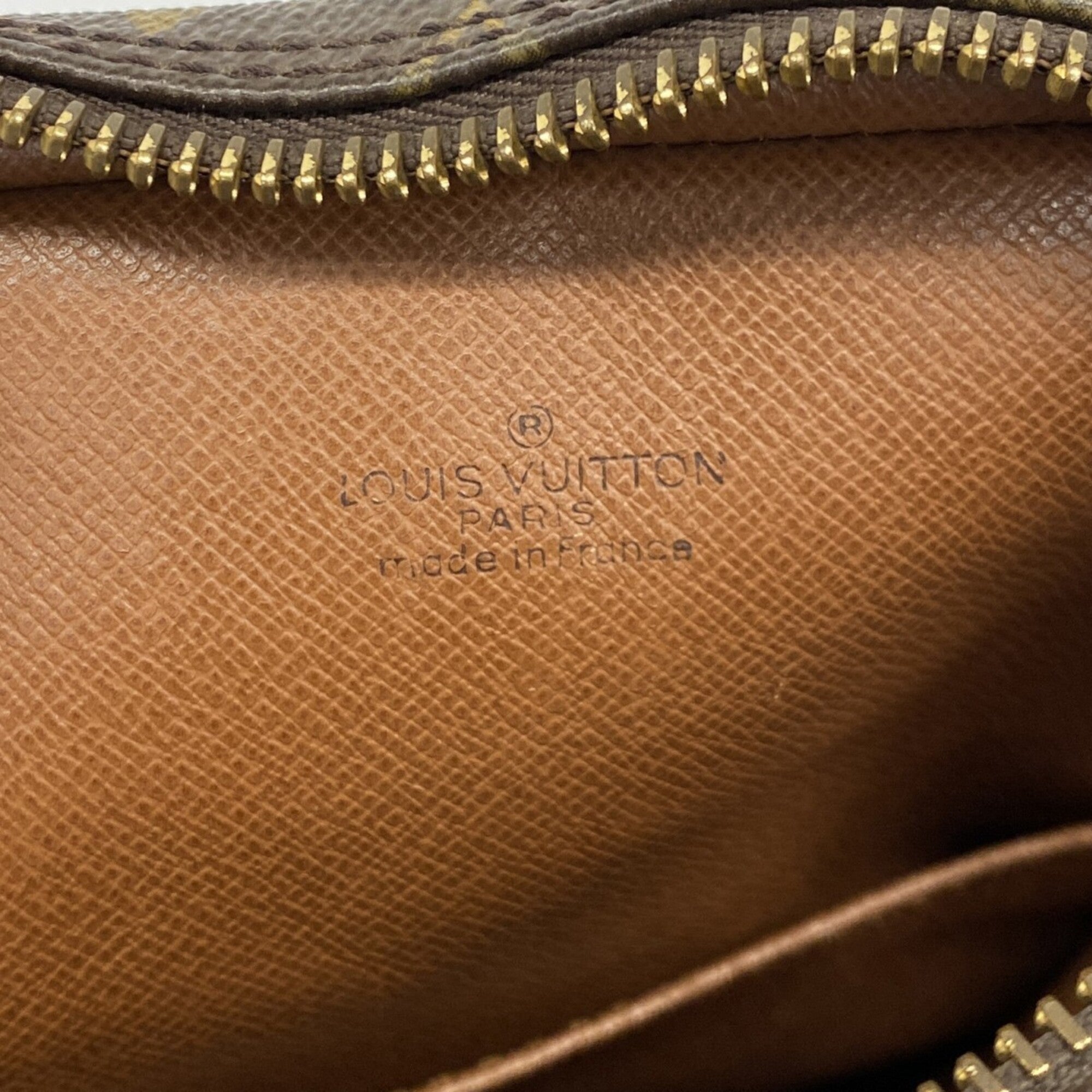 Louis Vuitton Brown Shoulder Bag (Pre-Owned)