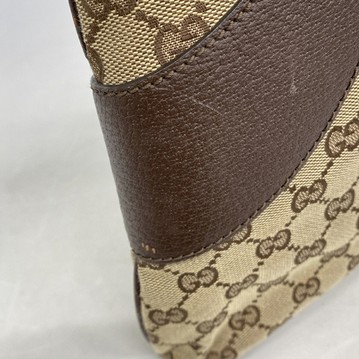 Gucci Beige Canvas Handbag (Pre-Owned)
