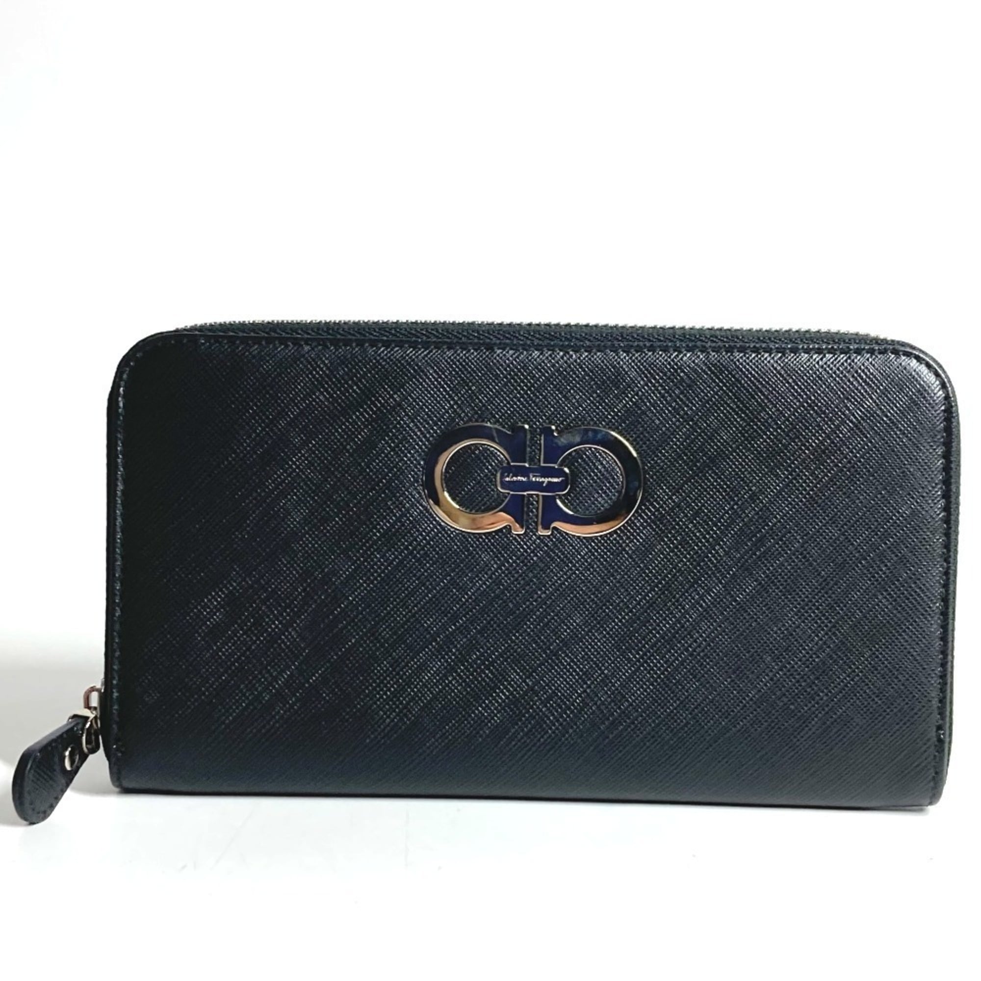 Salvatore Ferragamo Black Leather (Pre-Owned)