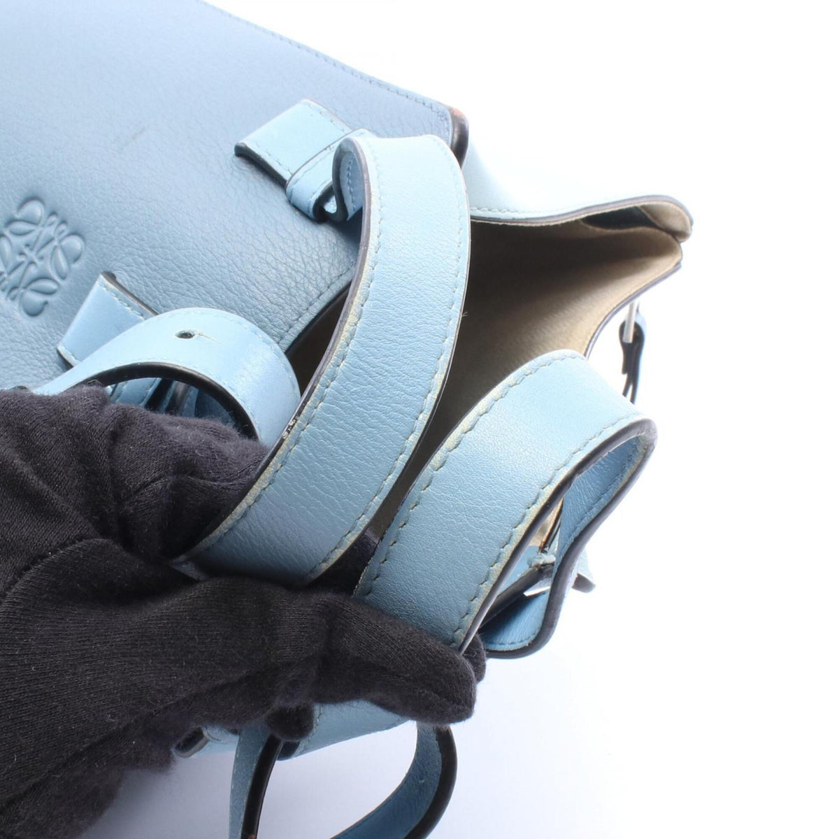 Loewe Blue Leather Handbag (Pre-Owned)
