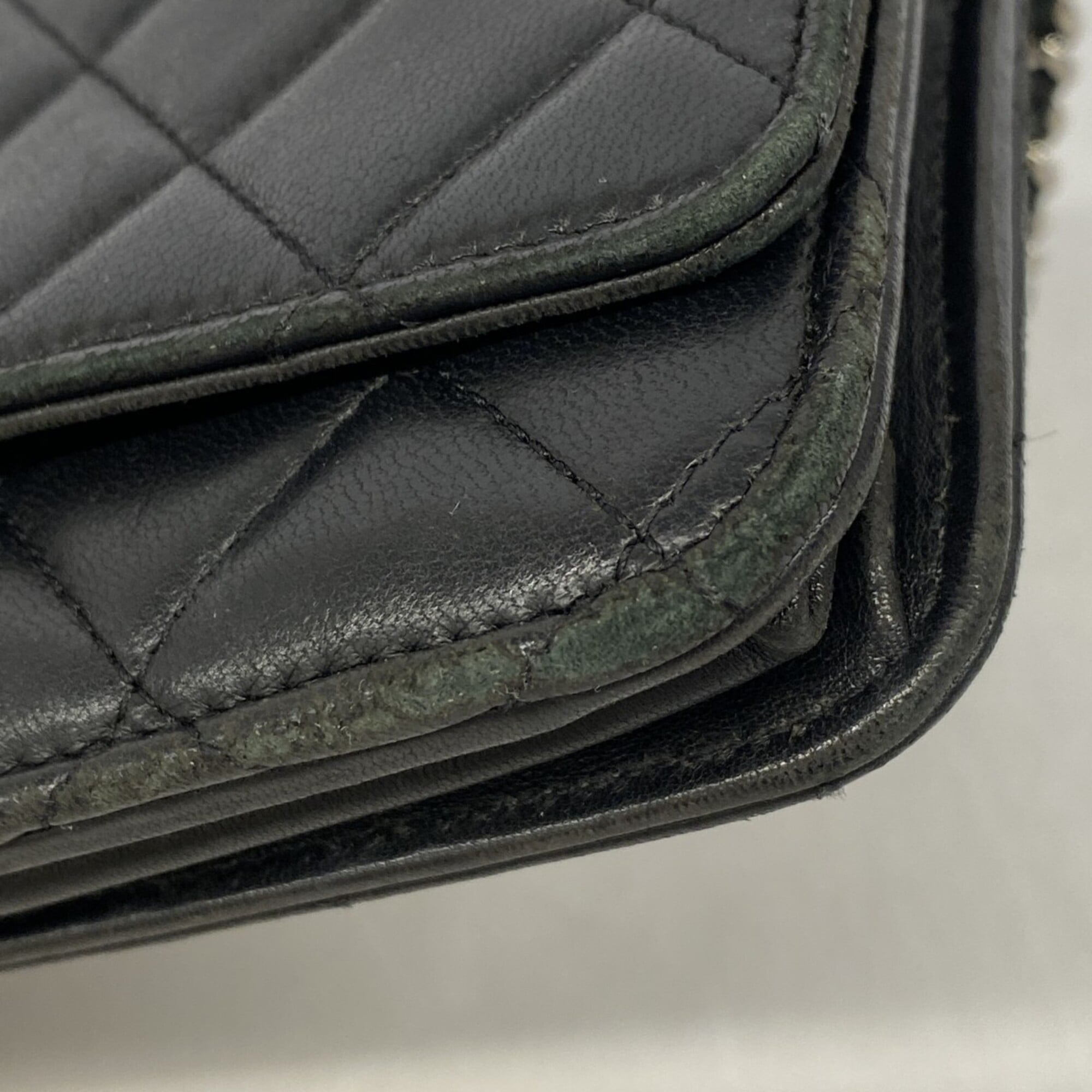 Chanel Black Leather Chain/Shoulder Wallet (Pre-Owned)
