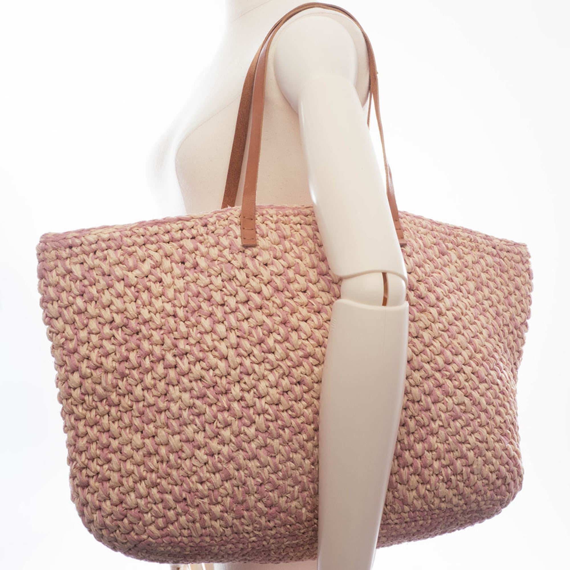 Fendi Pink Straw Tote Bag (Pre-Owned)