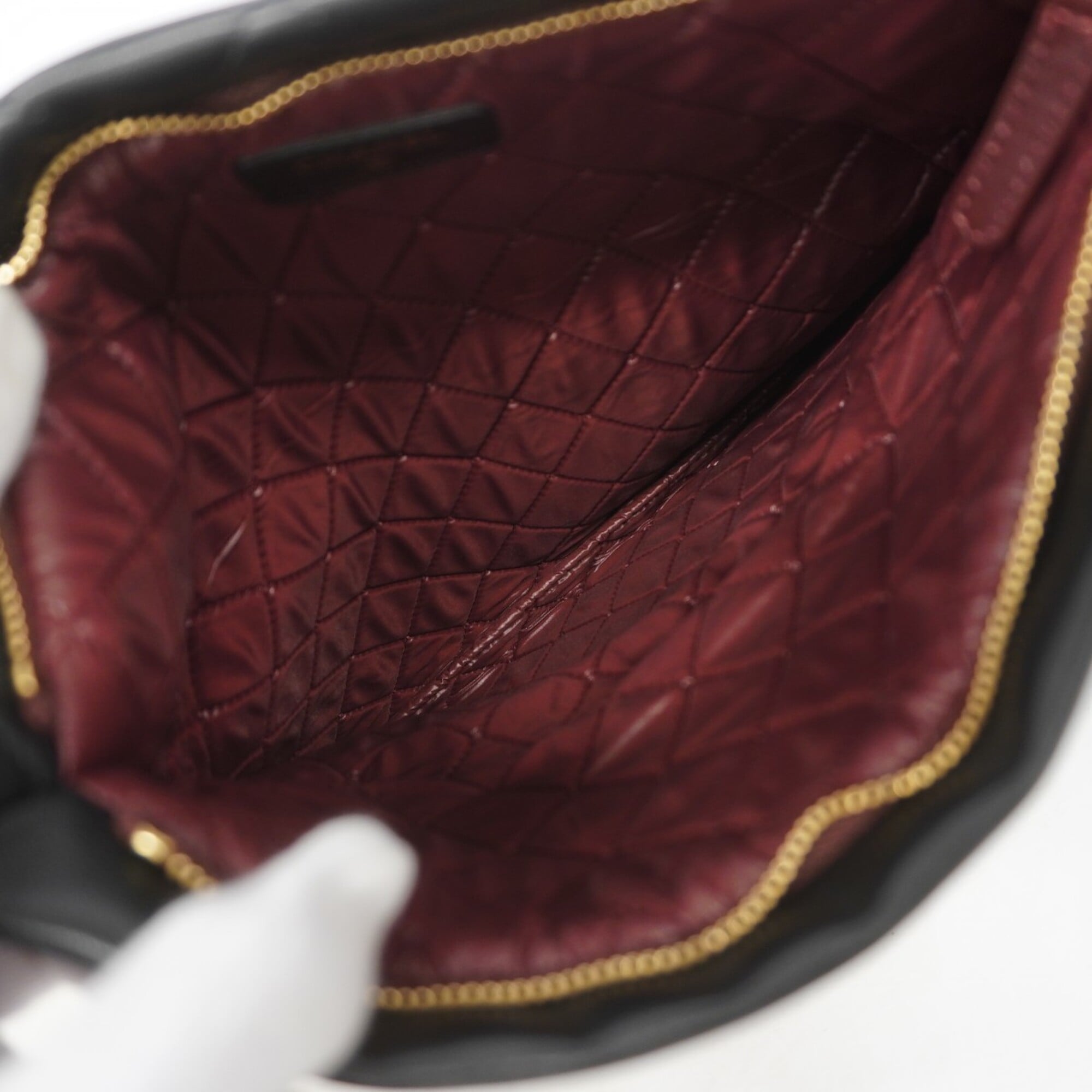 Chanel Black Leather Clutch Bag (Pre-Owned)
