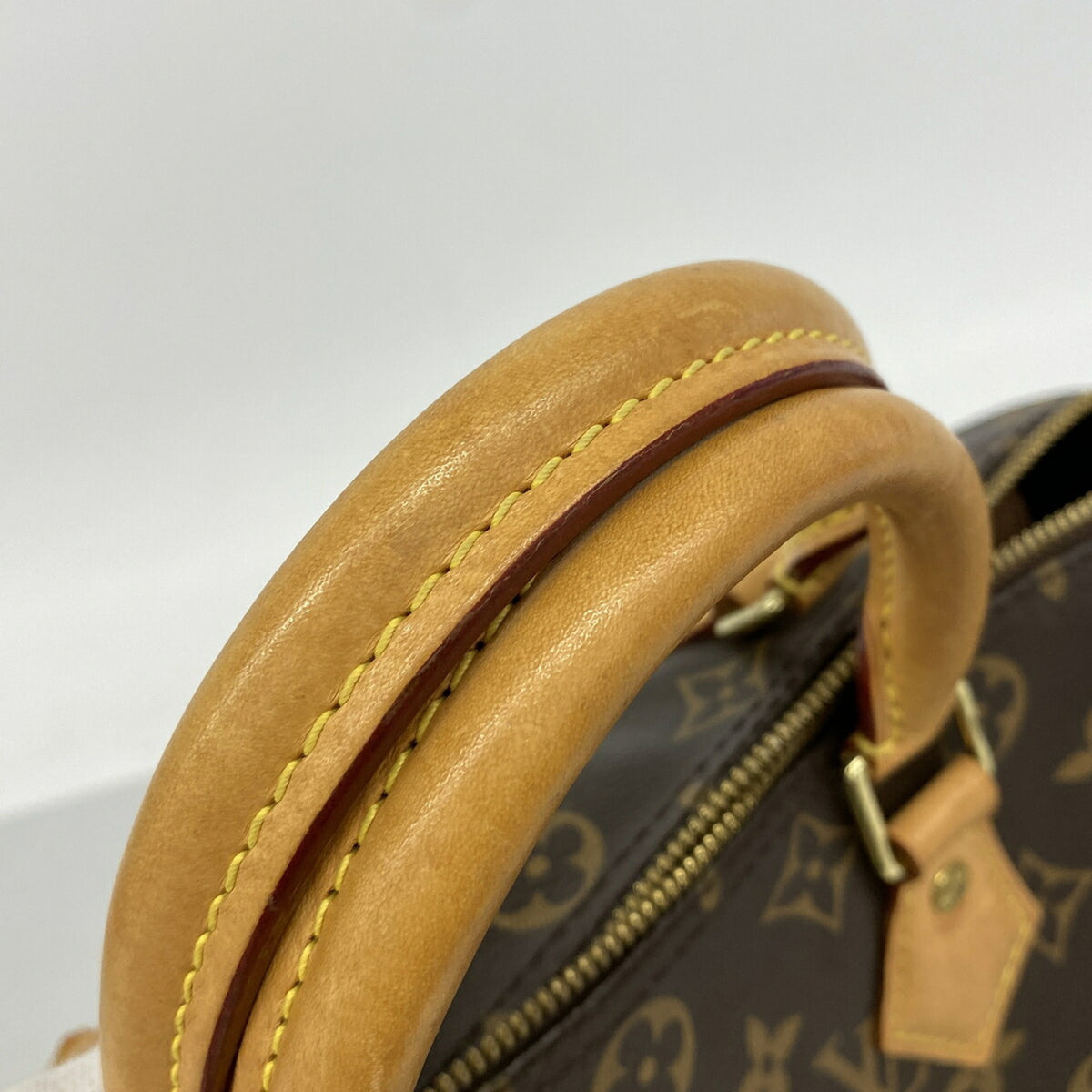 Louis Vuitton Brown Handbag (Pre-Owned)