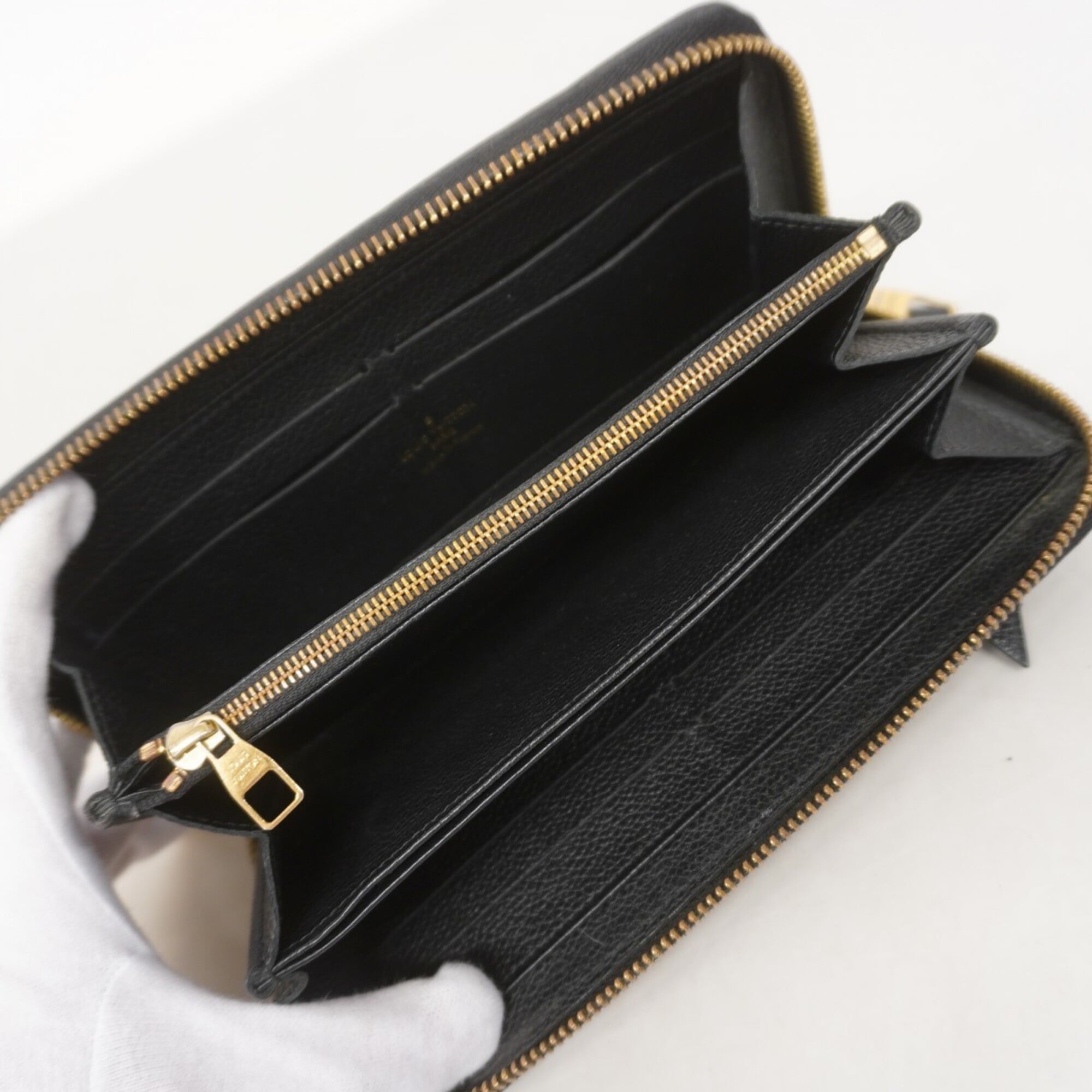 Louis Vuitton Noir Long Wallet (Bi-Fold) (Pre-Owned)