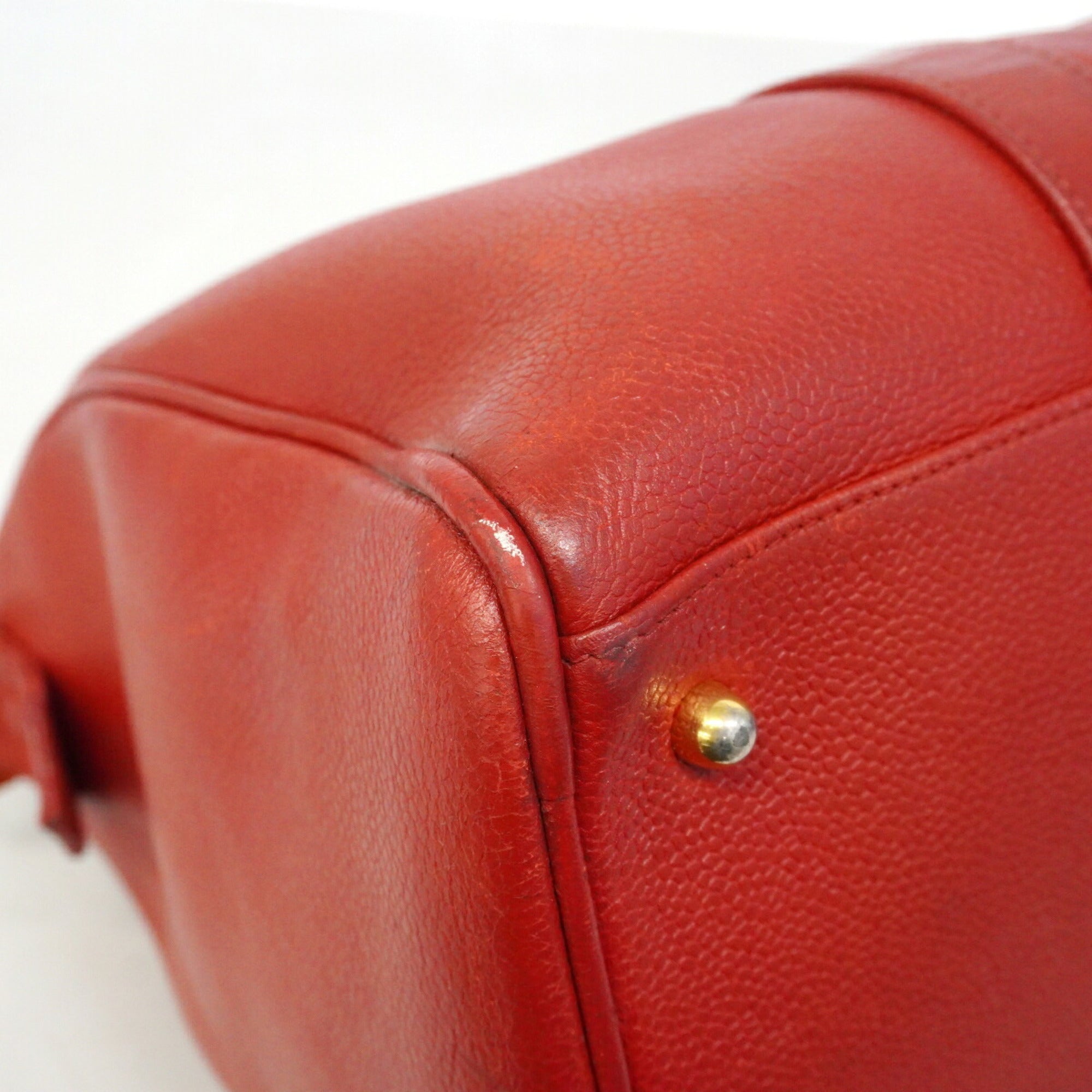 Chanel Red Color Grained Calfskin Handbag (Pre-Owned)