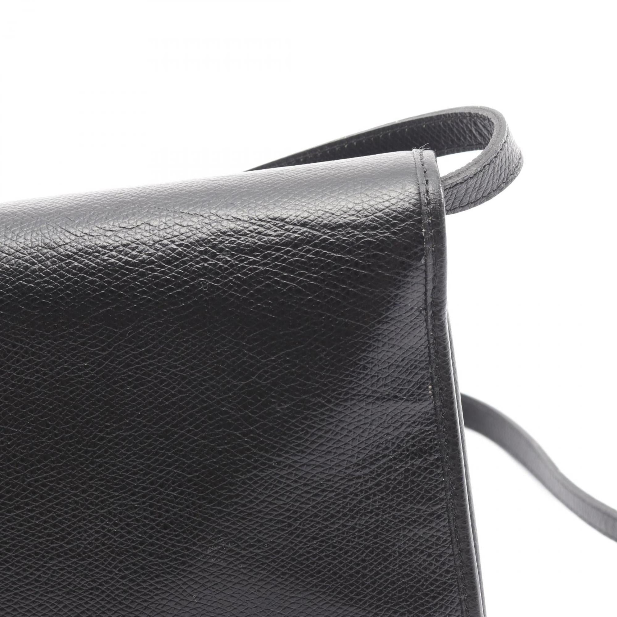 Christian Dior Black Leather Shoulder Bag (Pre-Owned)