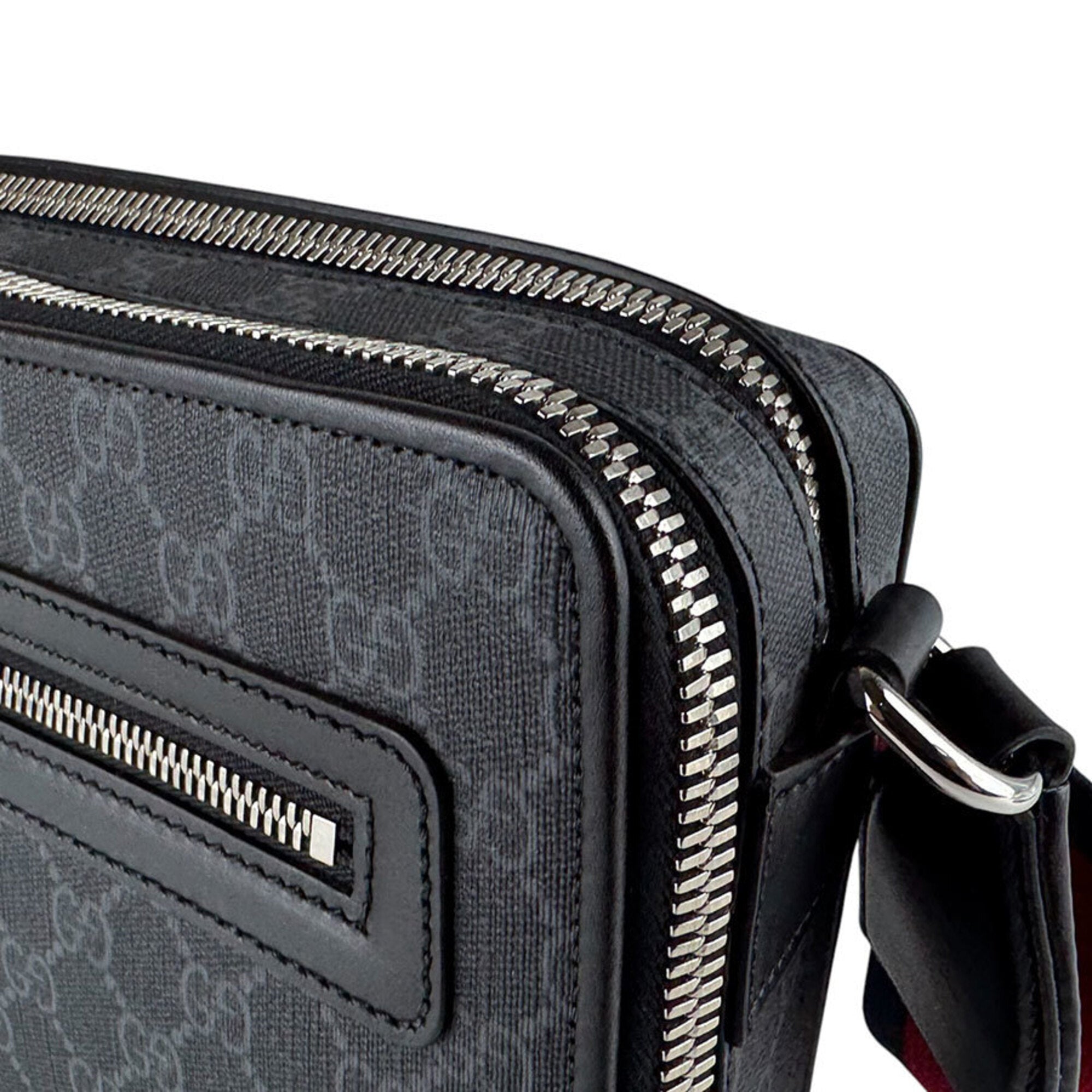 Gucci Black Gg Supreme Canvas Shoulder Bag (Pre-Owned)