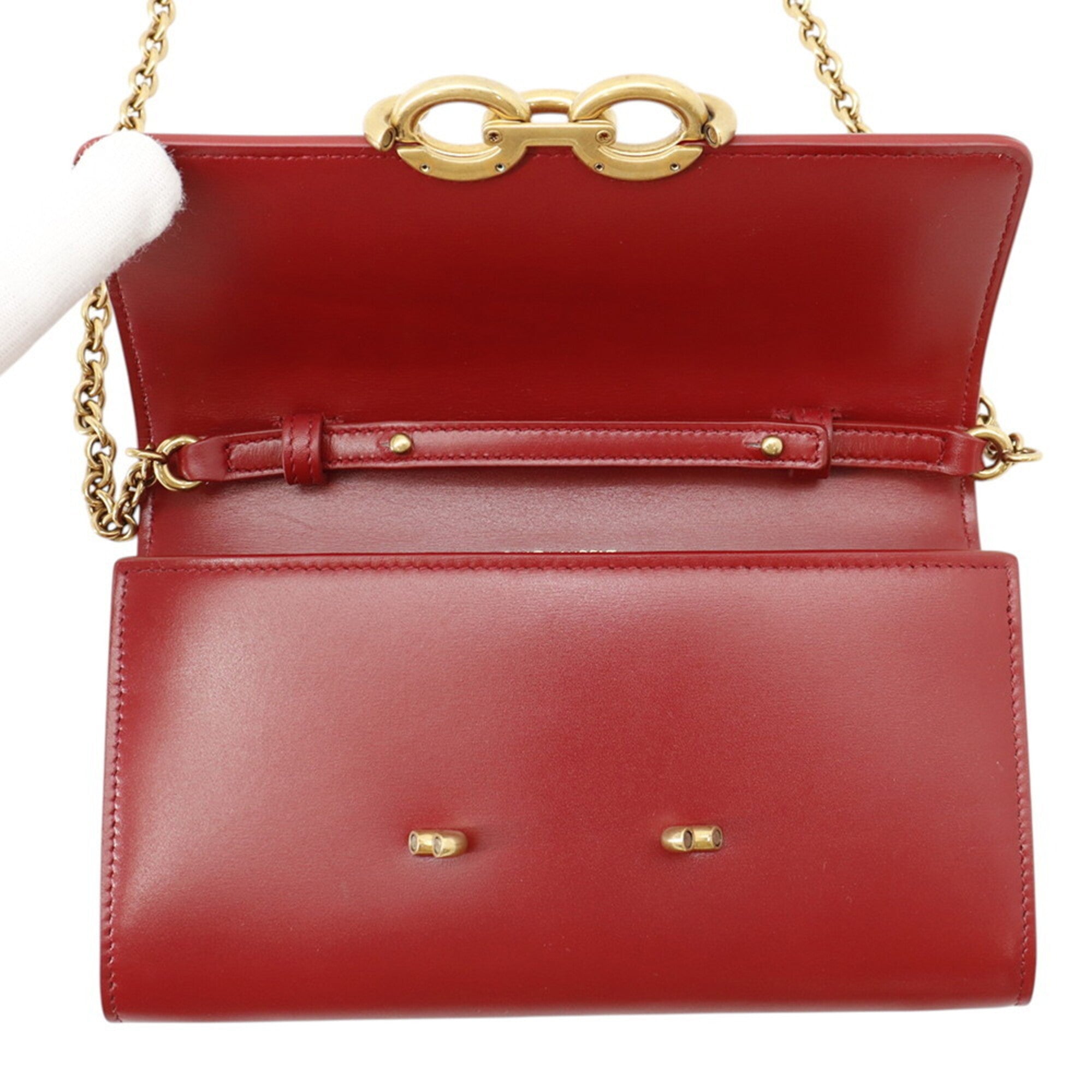Yves Saint Laurent Red Color Leather Chain/Shoulder Wallet (Pre-Owned)
