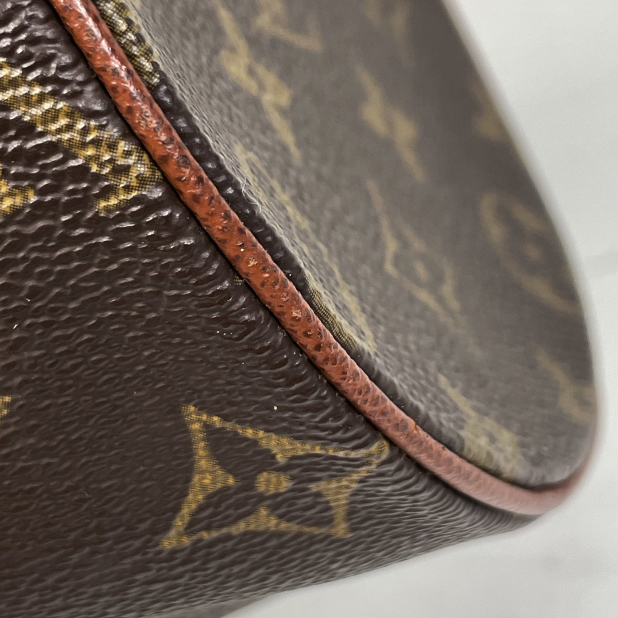 Louis Vuitton Brown Monogram Handbag (Pre-Owned)