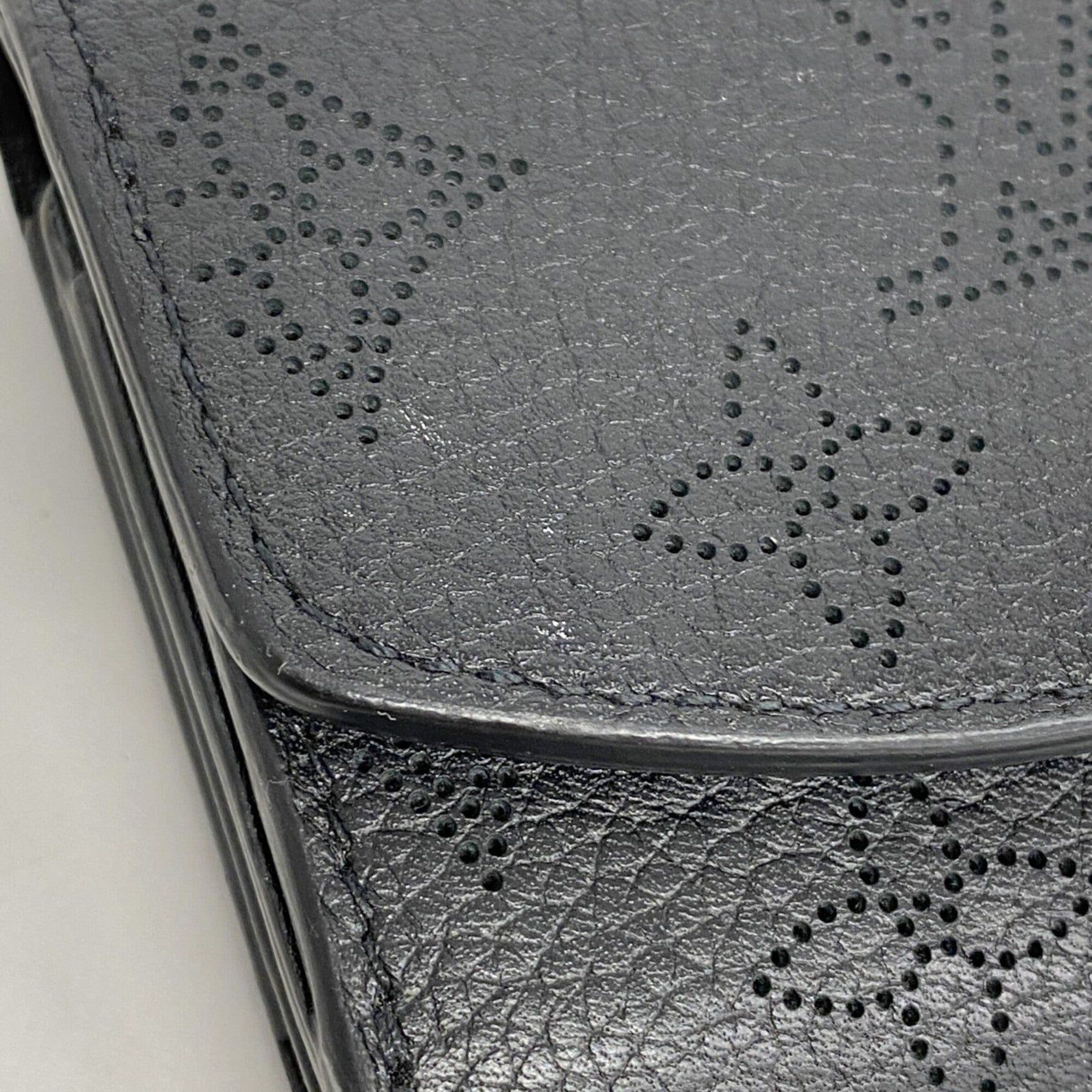 Louis Vuitton Noir Wallet (Tri-Fold) (Pre-Owned)