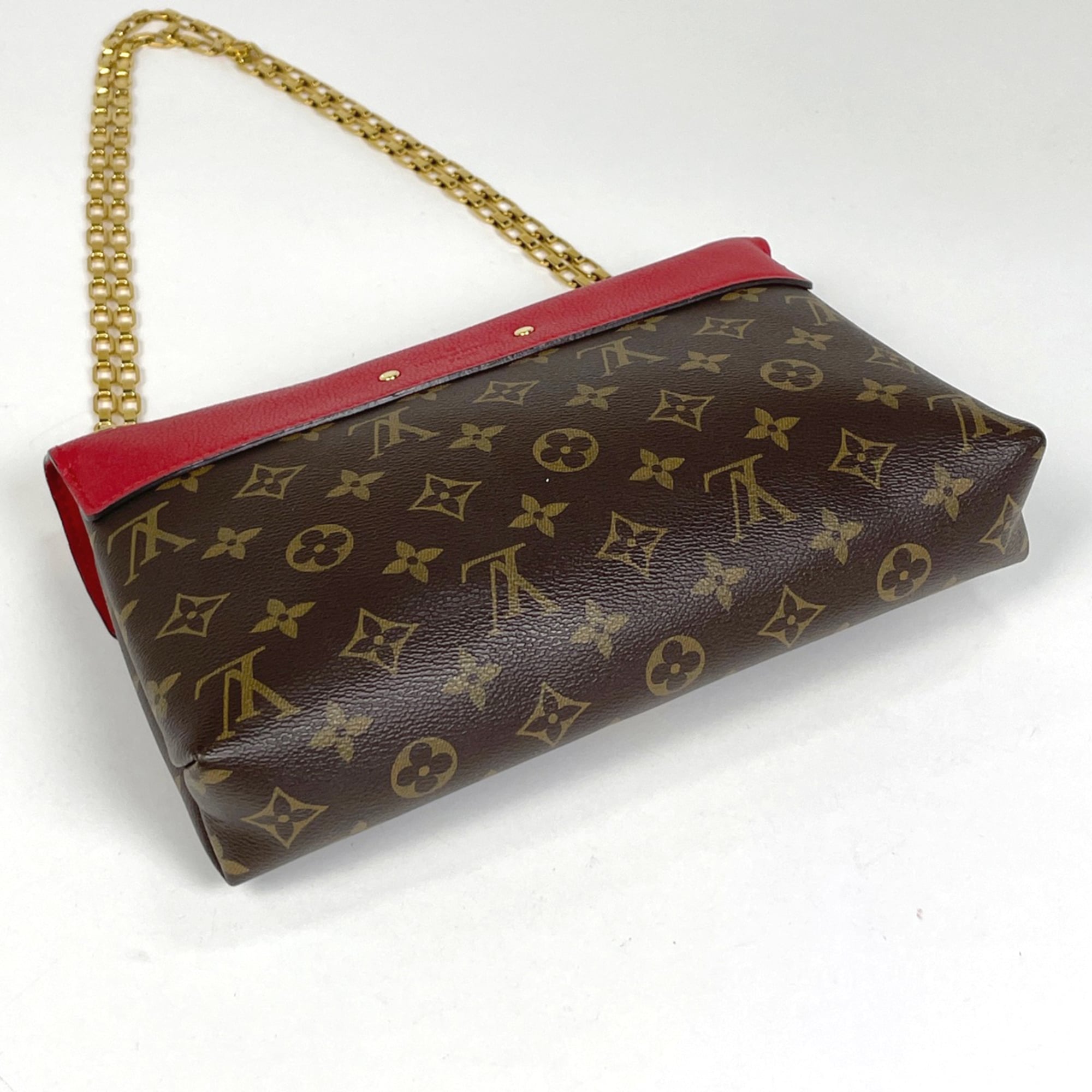 Louis Vuitton Cerise Red Color Monogram Shoulder Bag (Pre-Owned)