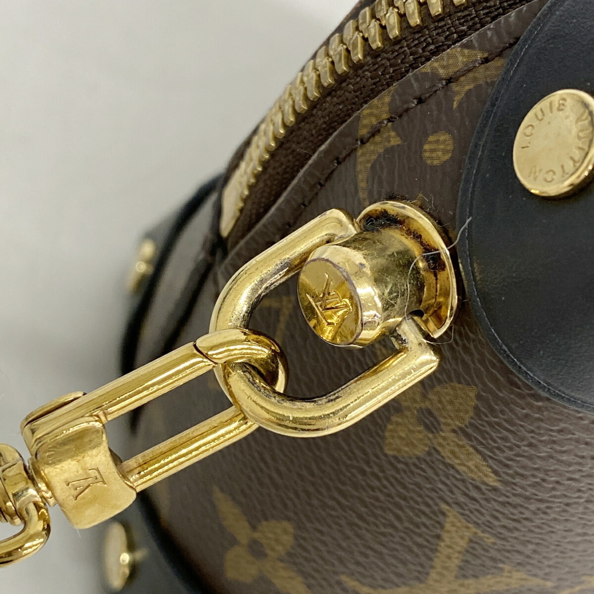 Louis Vuitton Brown Handbag (Pre-Owned)