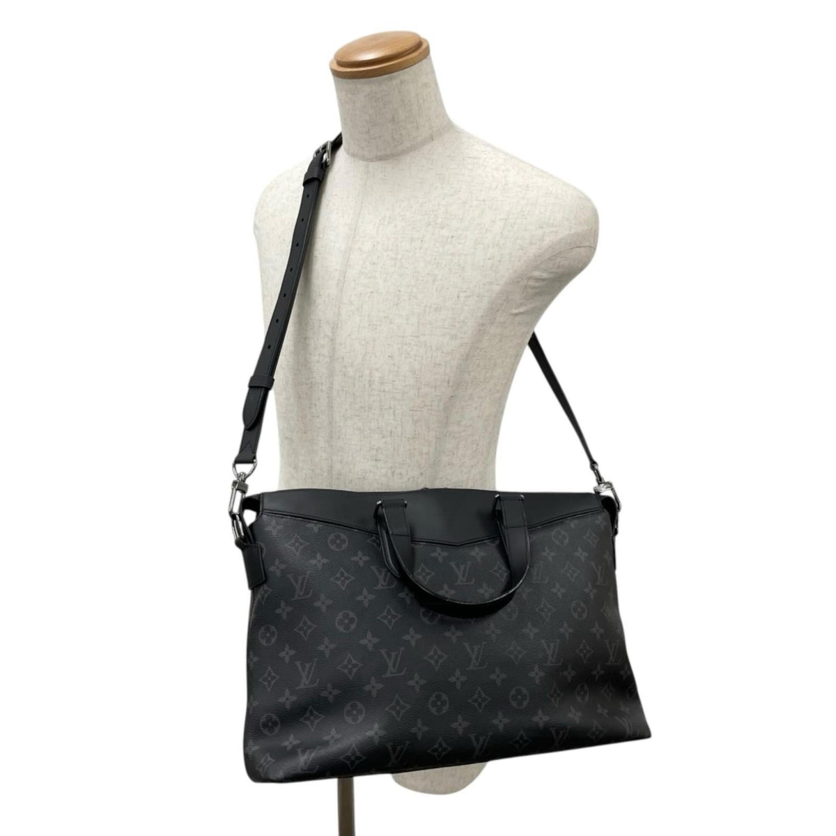 Louis Vuitton Monogram Eclipse Black Monogram Eclipse Handbag Shoulder Bag (Pre-Owned)