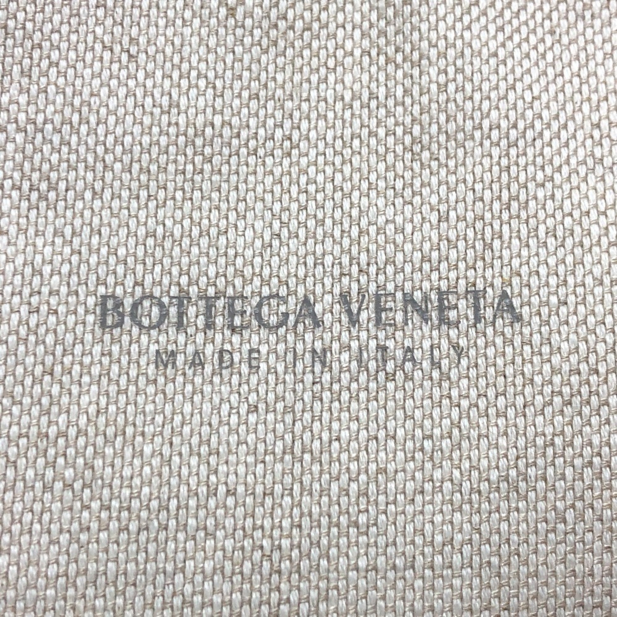 Bottega Veneta Beige Canvas Pouch (Pre-Owned)