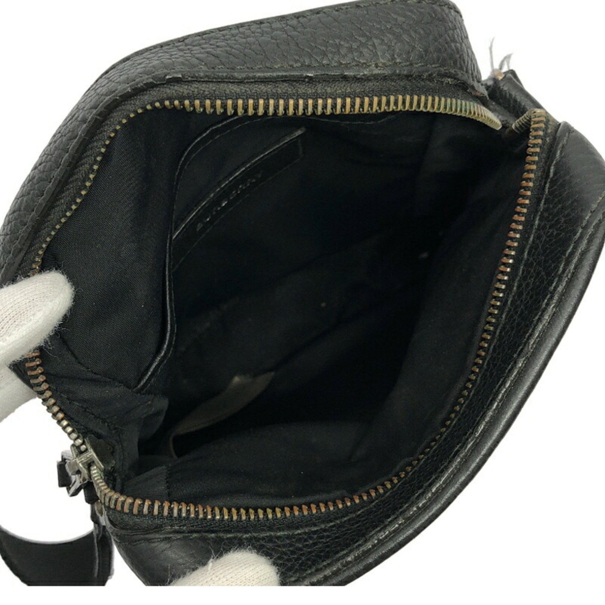 Burberry Black Shoulder Bag (Pre-Owned)