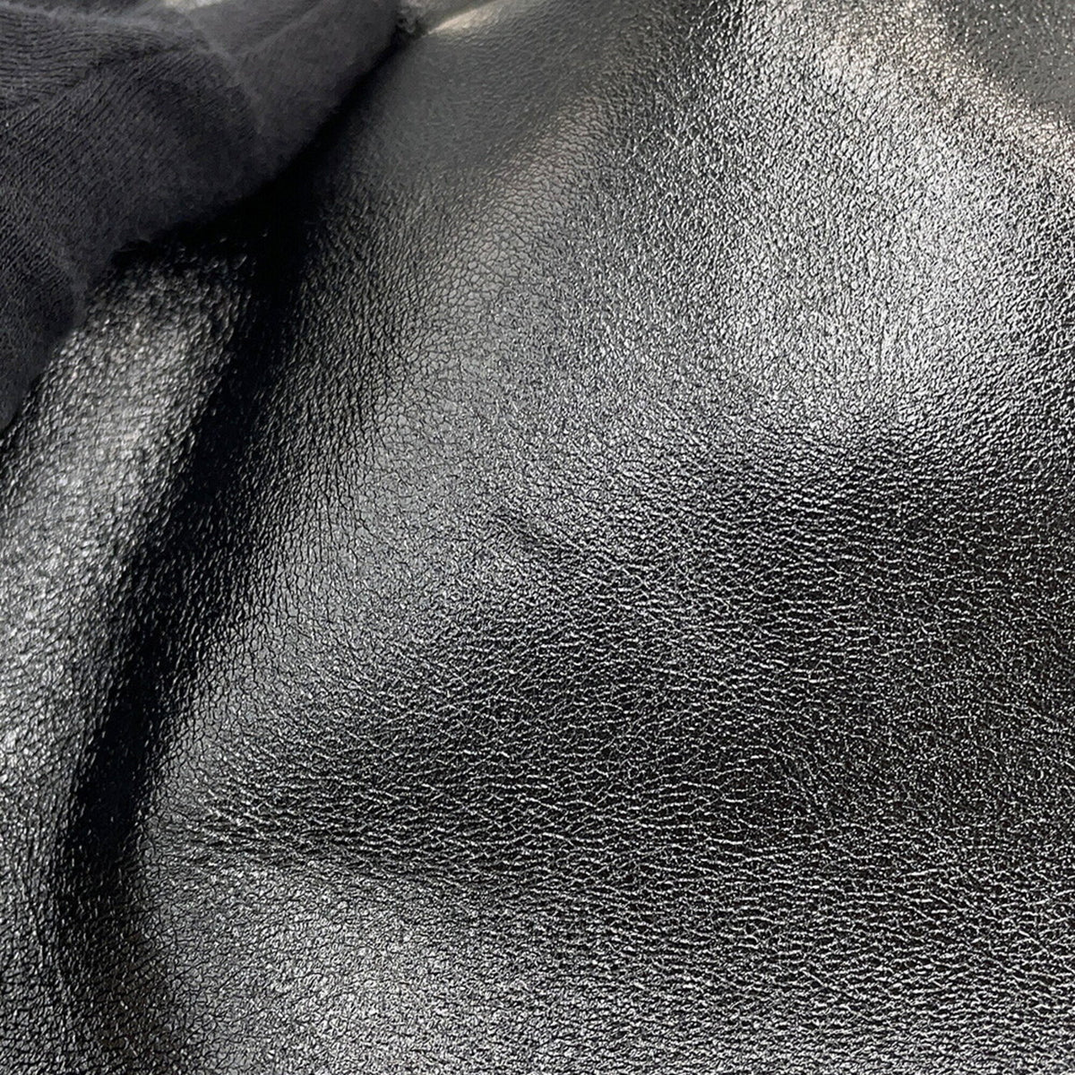 Louis Vuitton Black Noir Leather Handbag (Pre-Owned)