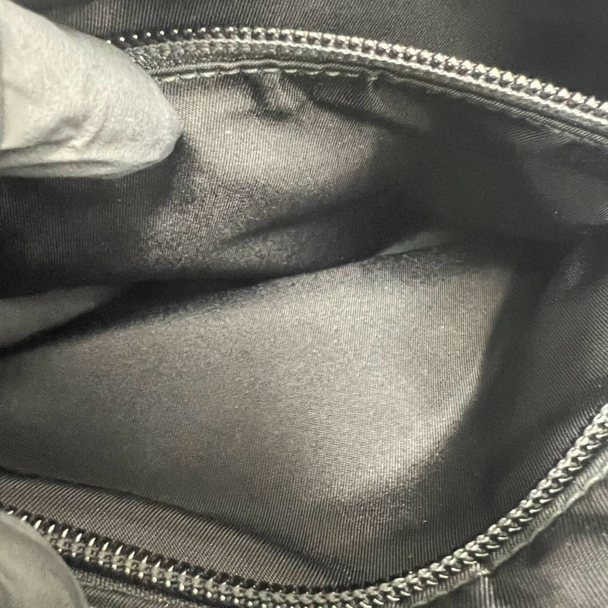 Prada Black Nylon Leather Pochette Shoulder Bag (Pre-Owned)