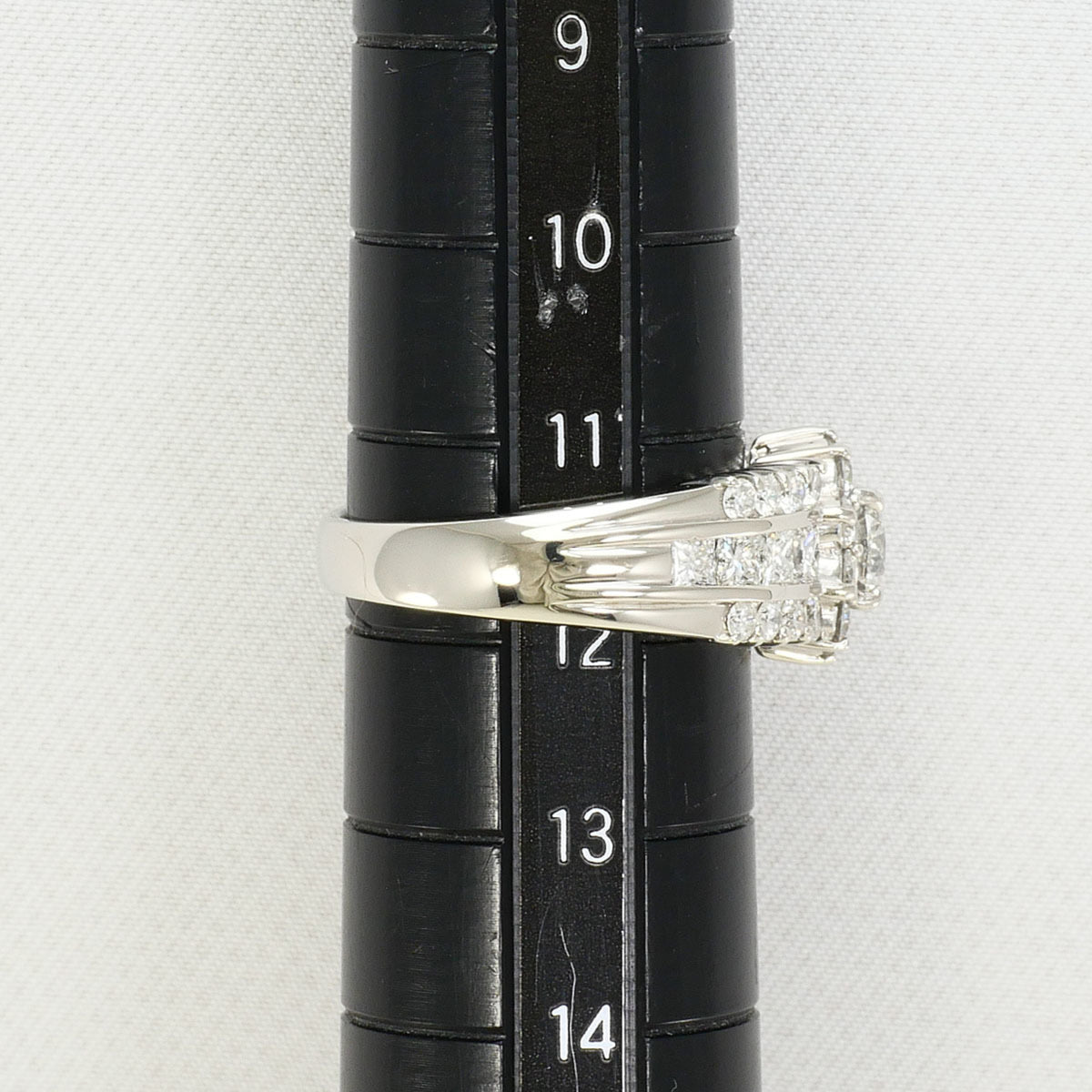 Unbranded Platinum Platinum 900 Band Ring (Pre-Owned)