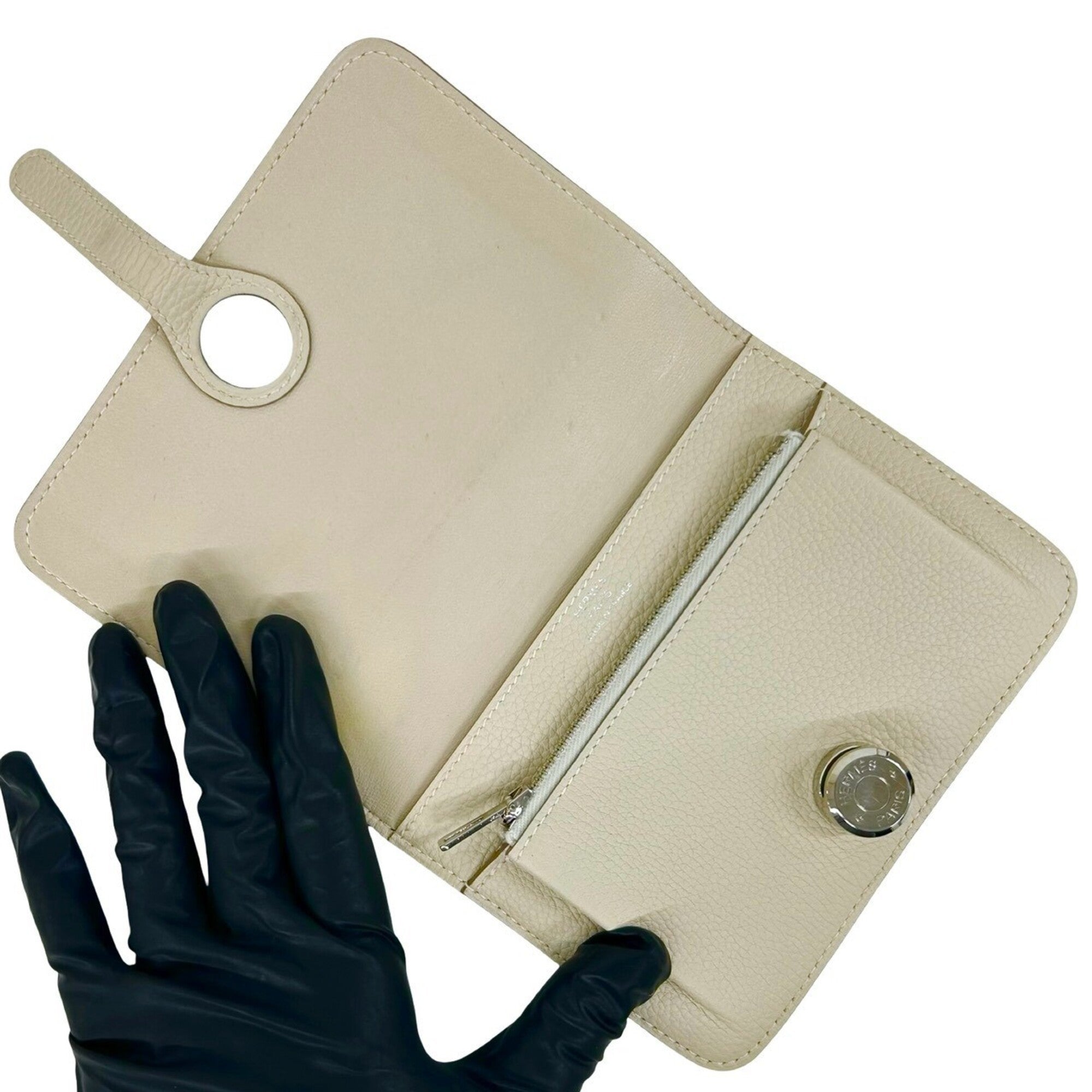 Hermes White Taurillon Clemence Leather Wallet (Bi-Fold) (Pre-Owned)