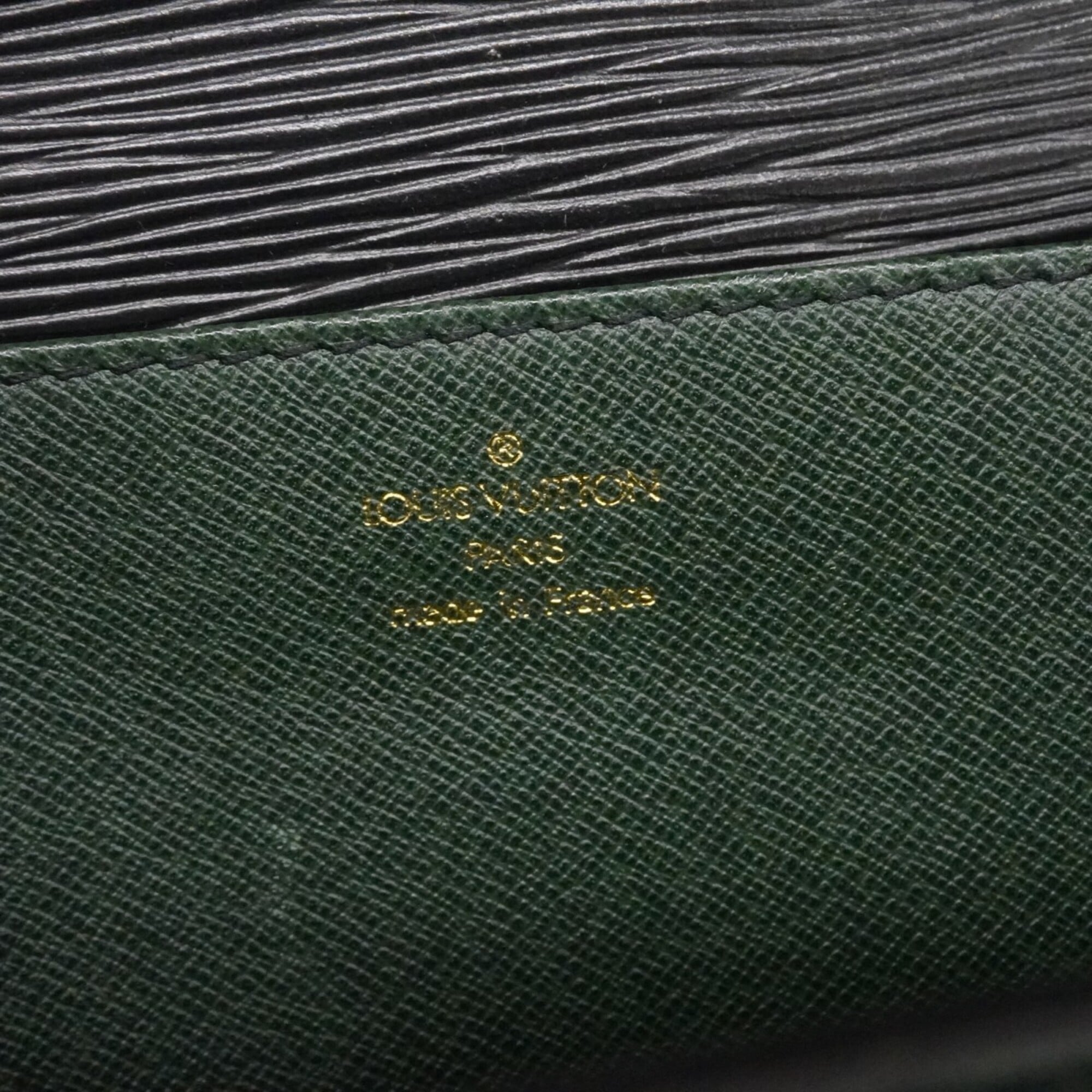Louis Vuitton Noir Briefcase (Pre-Owned)