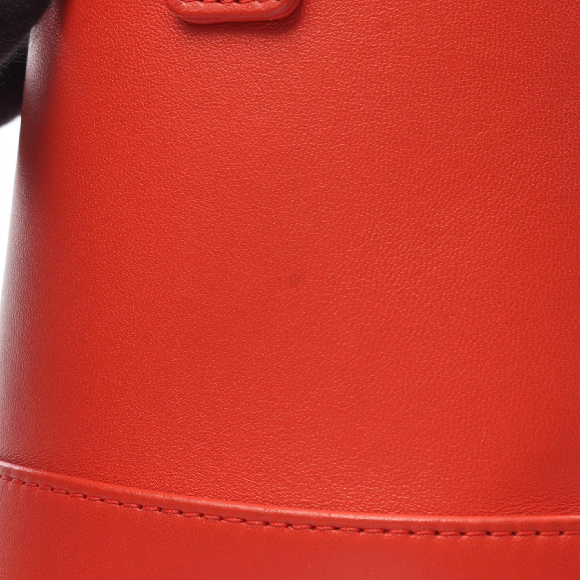 Chanel Red Color Leather Handbag (Pre-Owned)