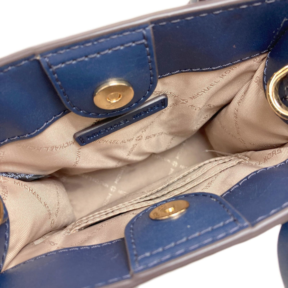 Michael Kors Blue Navy Leather Handbag (Pre-Owned)