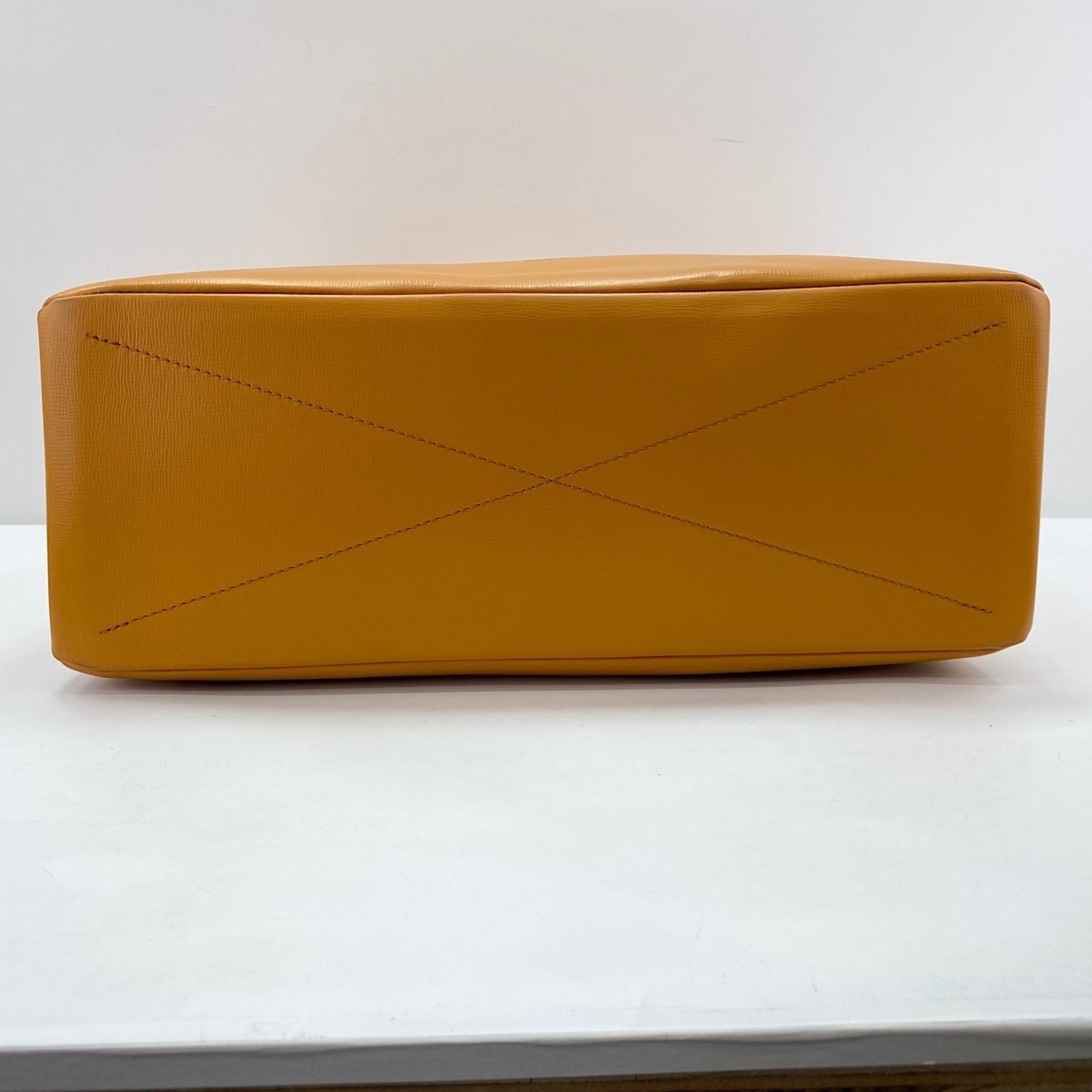 Louis Vuitton Orange Tote Bag (Pre-Owned)
