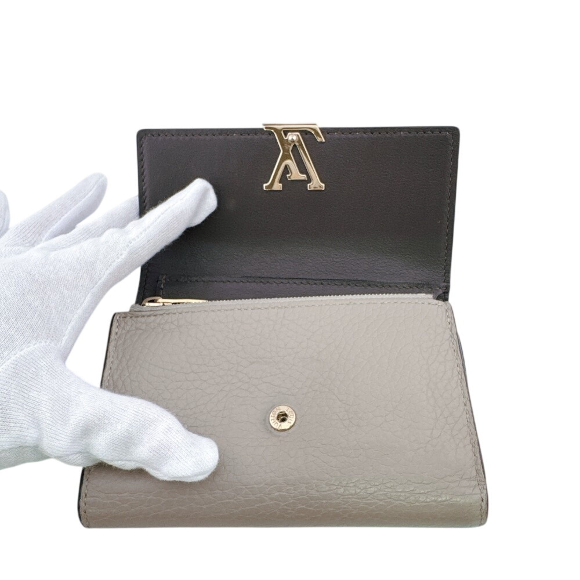 Louis Vuitton Beige Wallet (Tri-Fold) (Pre-Owned)