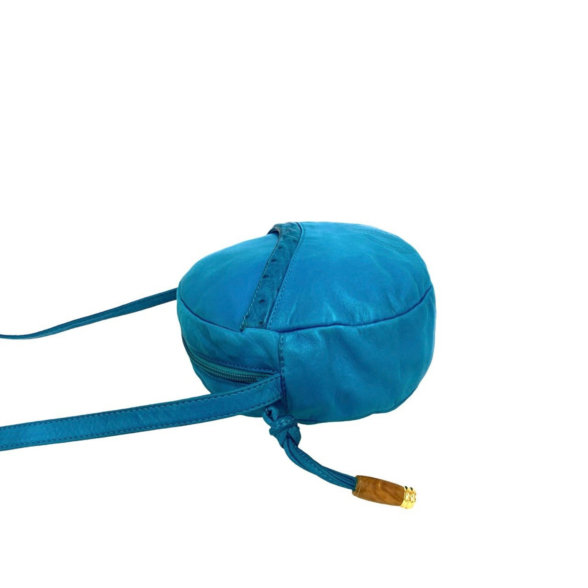 Loewe Blue Leather Pochette Shoulder Bag (Pre-Owned)