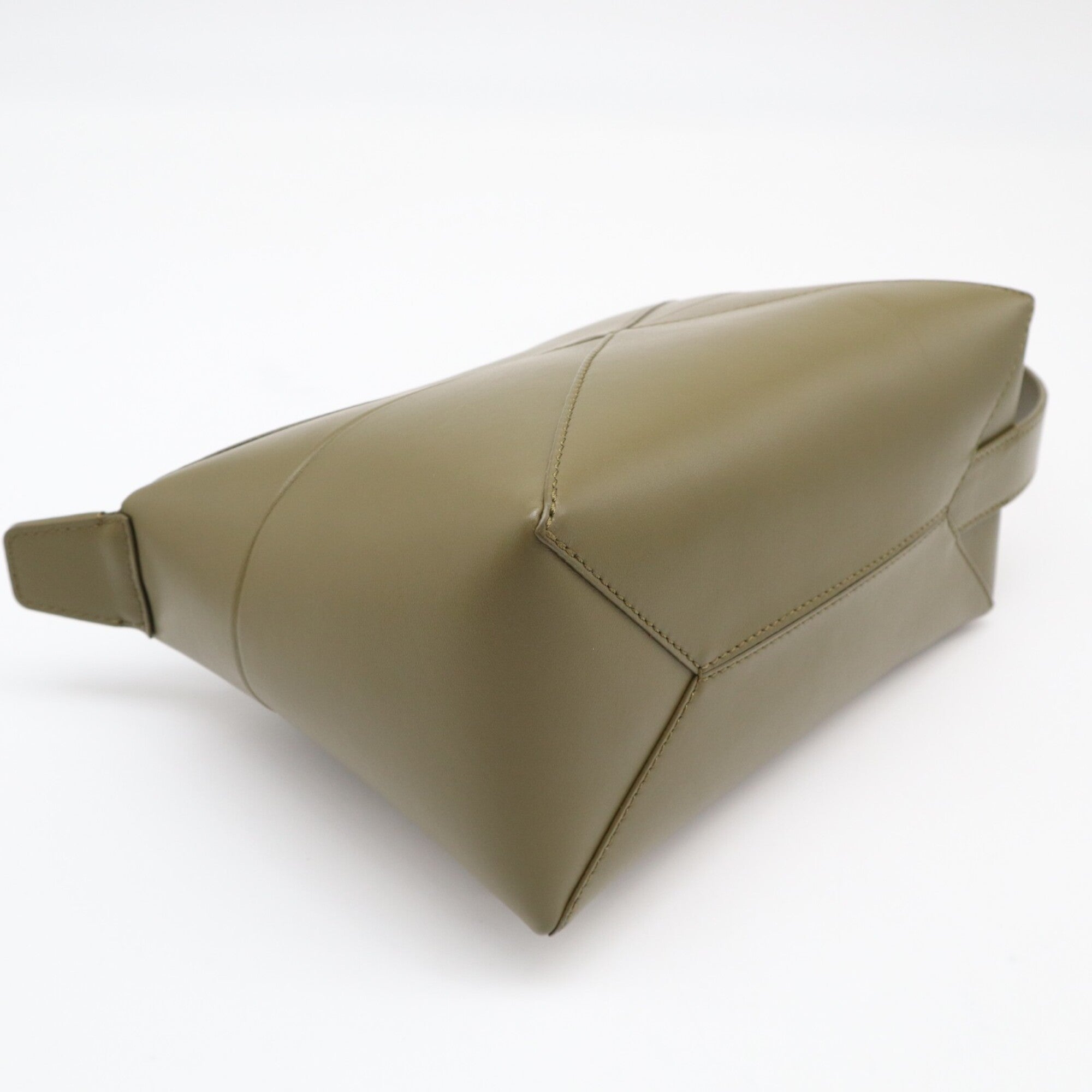 Loewe Puzzle Khaki Leather Clutch Bag (Pre-Owned)