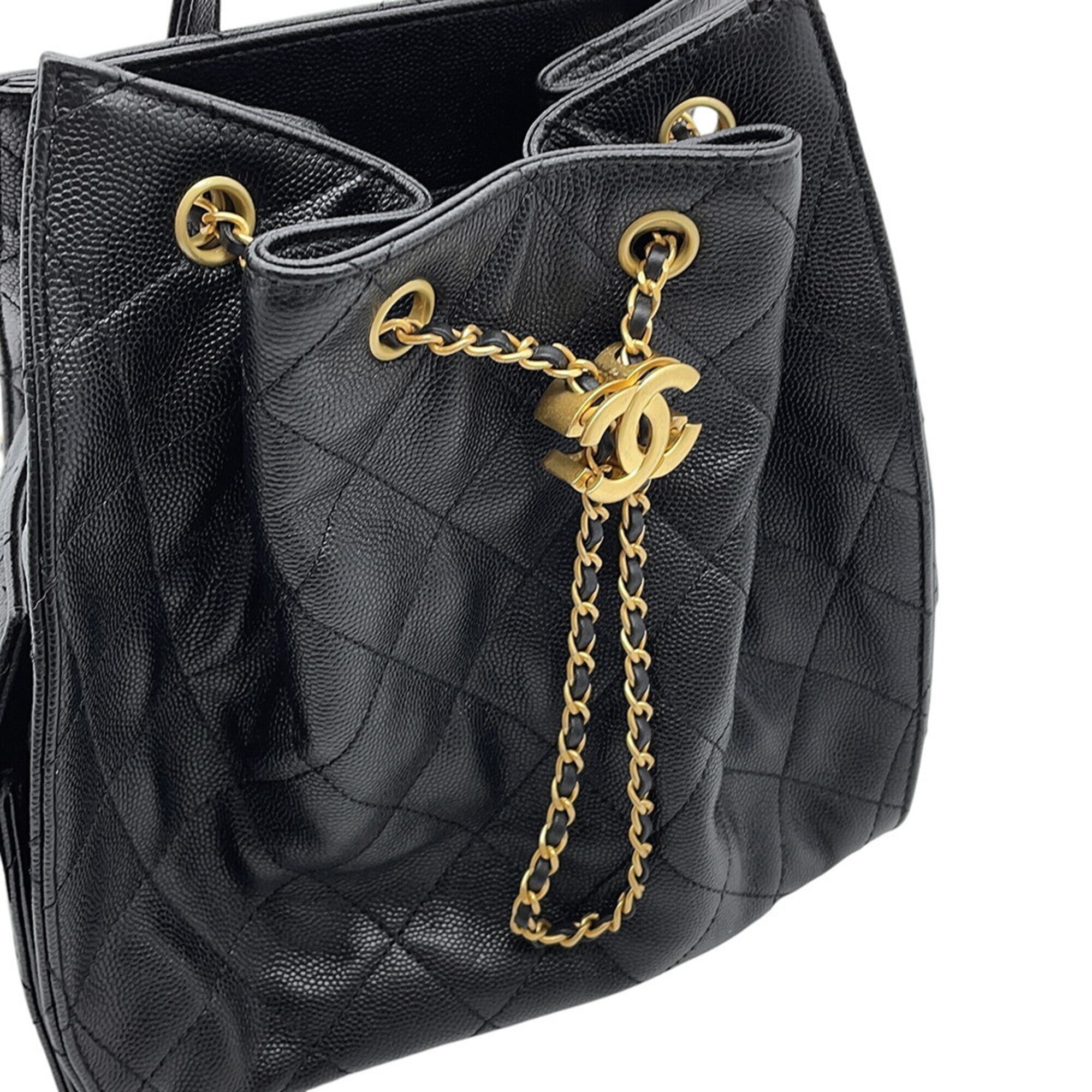Chanel Black Grained Calfskin Handbag (Pre-Owned)