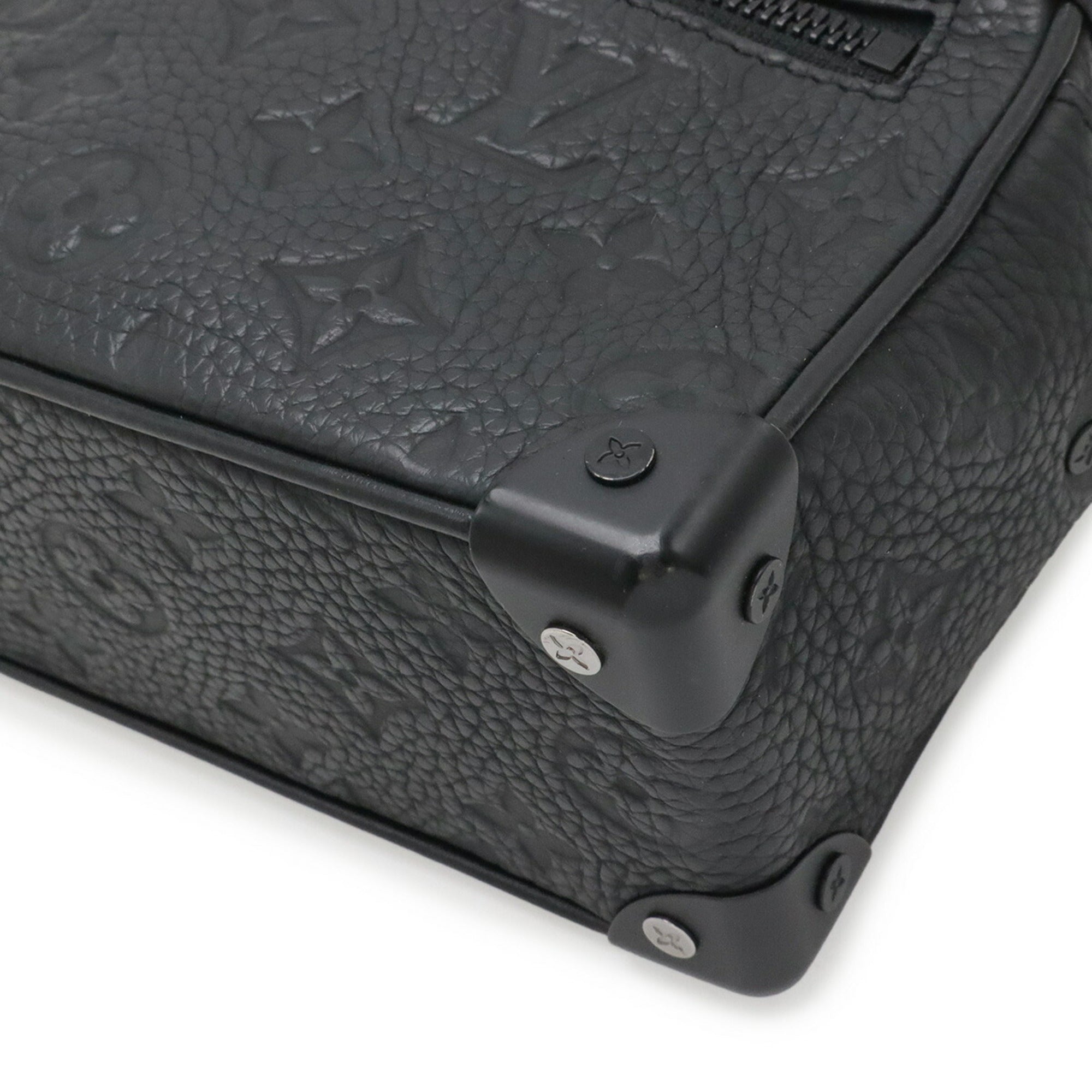 Louis Vuitton Black Monogram Noir Shoulder Bag (Pre-Owned)