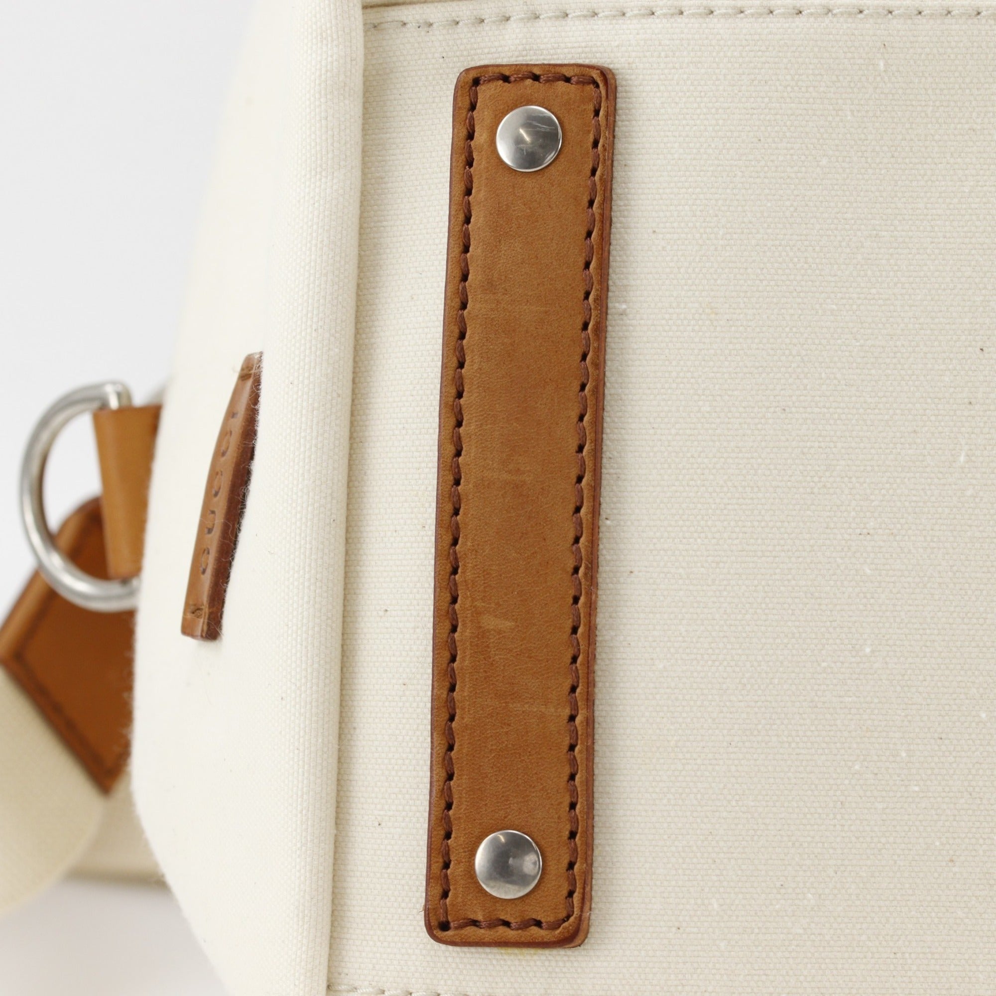 Gucci Off-White Canvas Boston Bag (Pre-Owned)