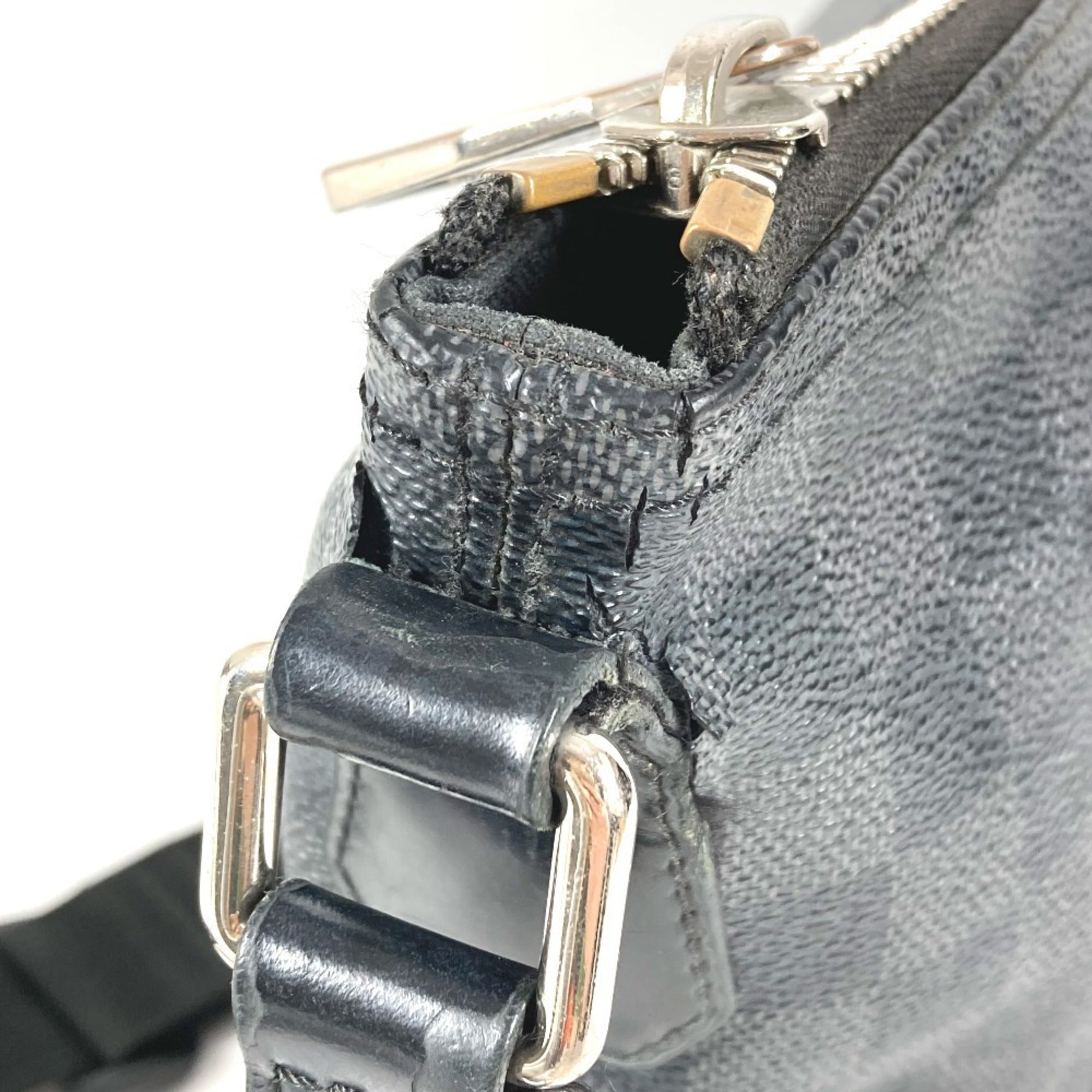 Louis Vuitton Black Damier Graphite Shoulder Bag (Pre-Owned)