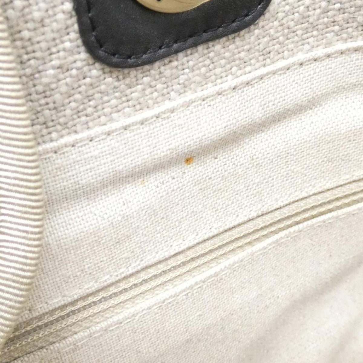 Chanel Beige Black Handbag Pouch (Pre-Owned)