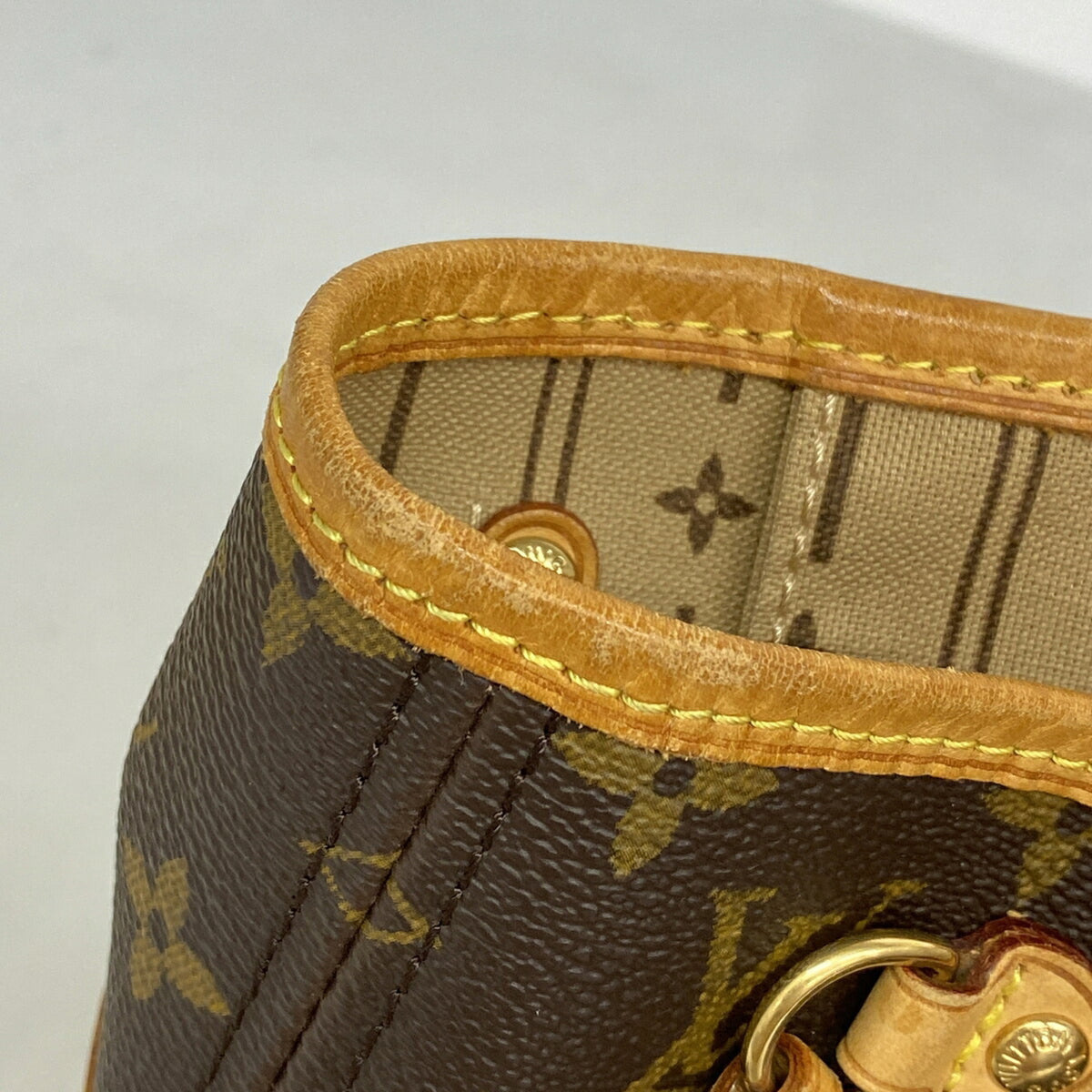 Louis Vuitton Brown Tote Bag (Pre-Owned)