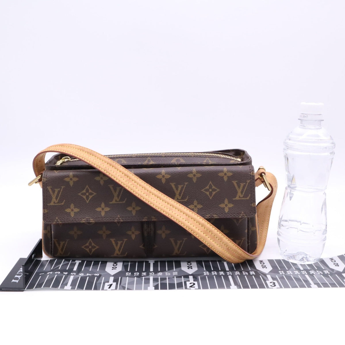 Louis Vuitton Beige Brown Monogram Coated Canvas Handbag (Pre-Owned)
