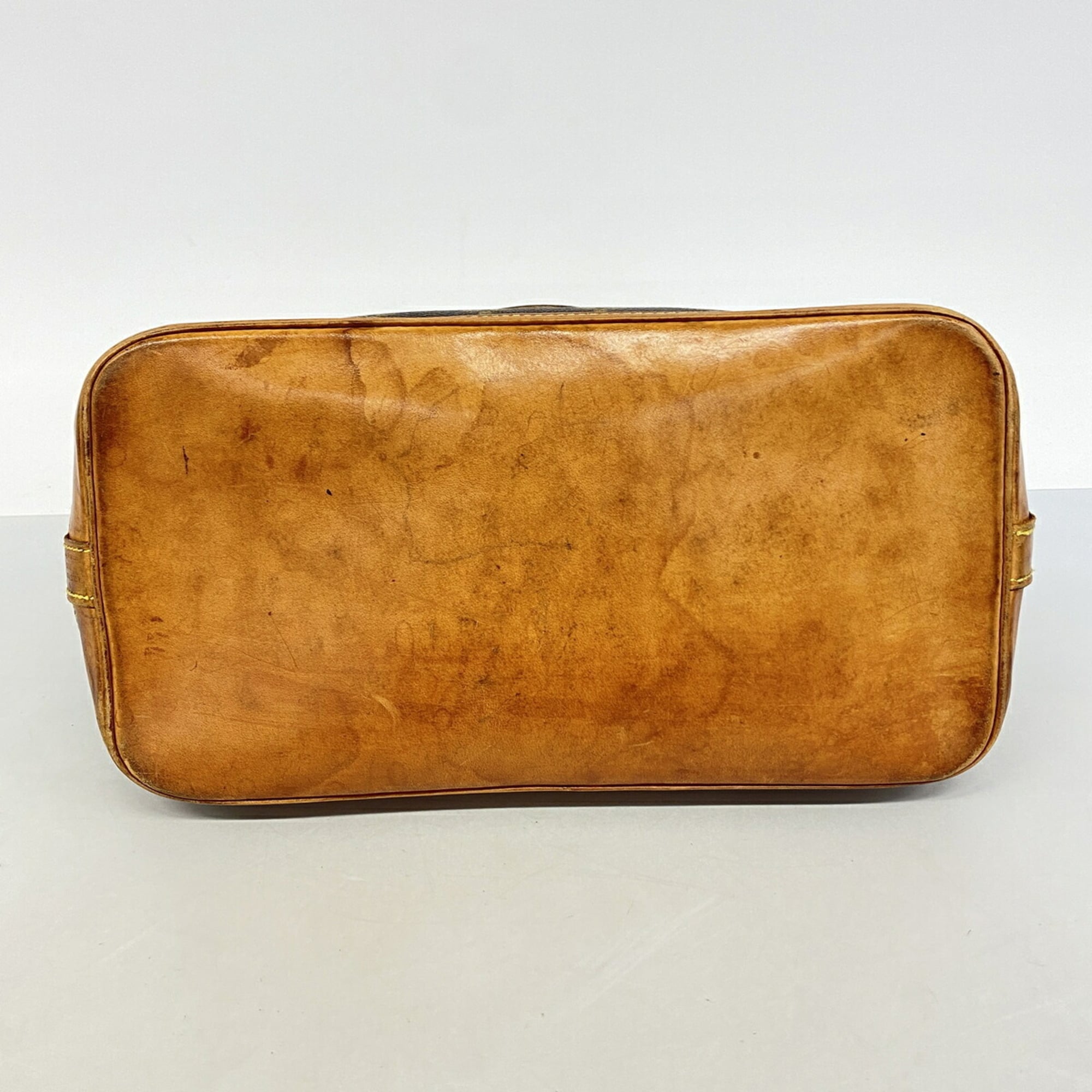 Louis Vuitton Brown Handbag (Pre-Owned)