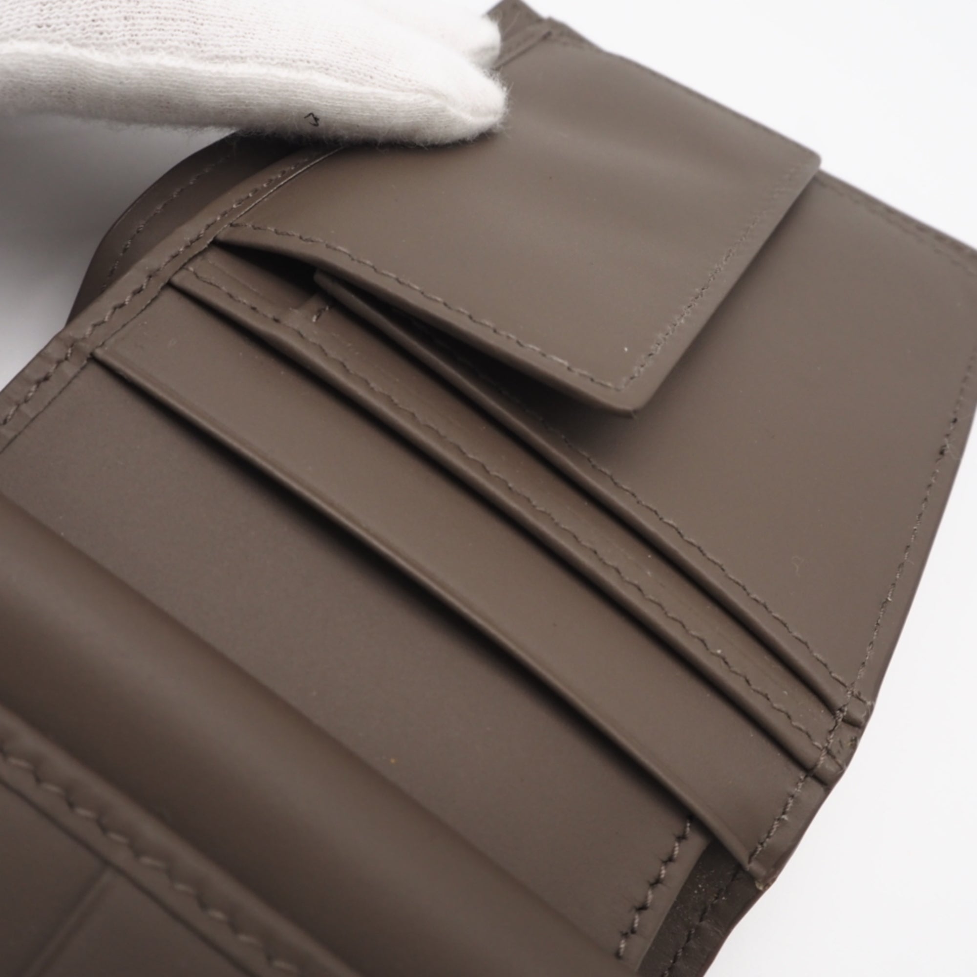 Bottega Veneta Intrecciato Brown Leather Wallet (Bi-Fold) (Pre-Owned)