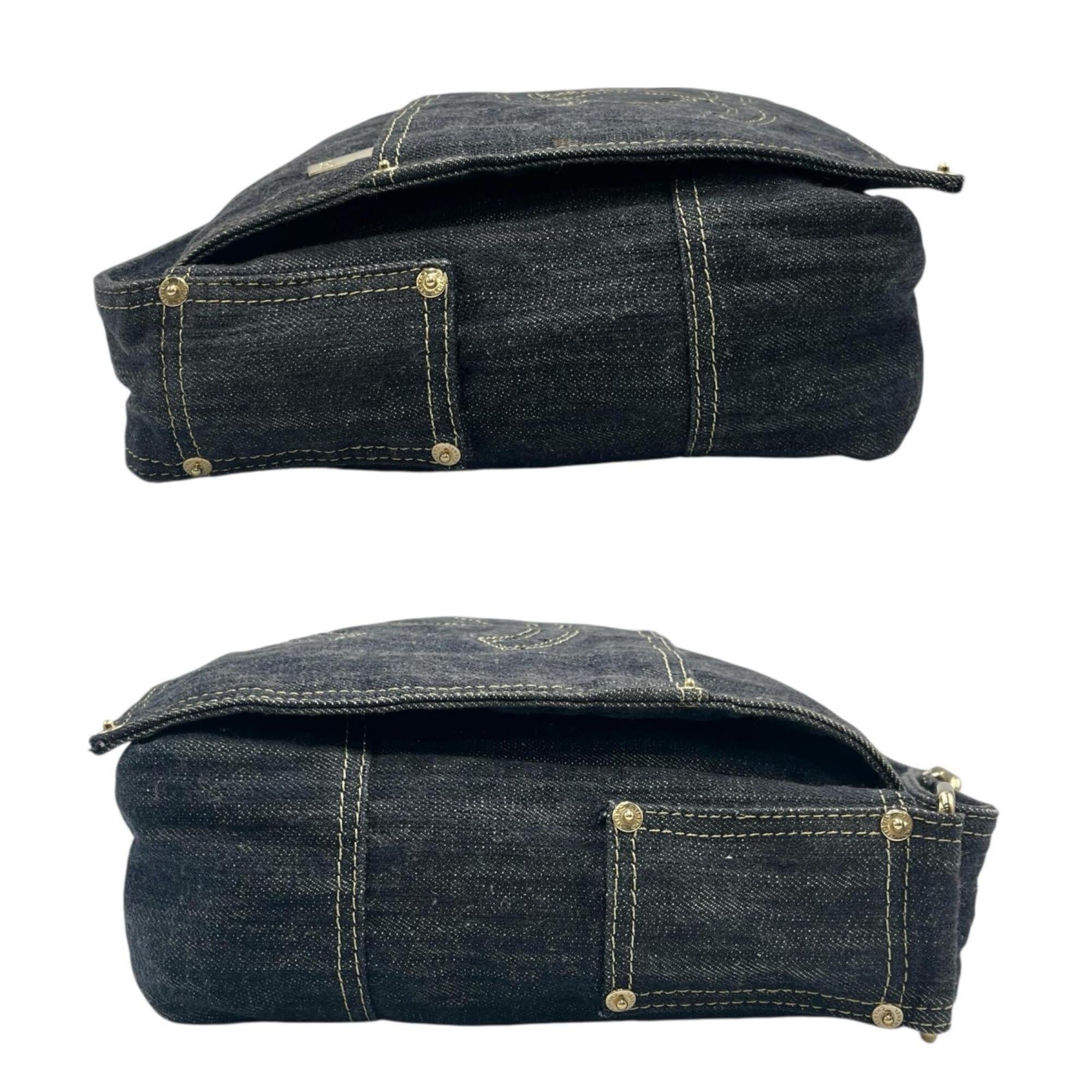 Chanel Denim Messenger Bag Shoulder Bag (Pre-Owned)