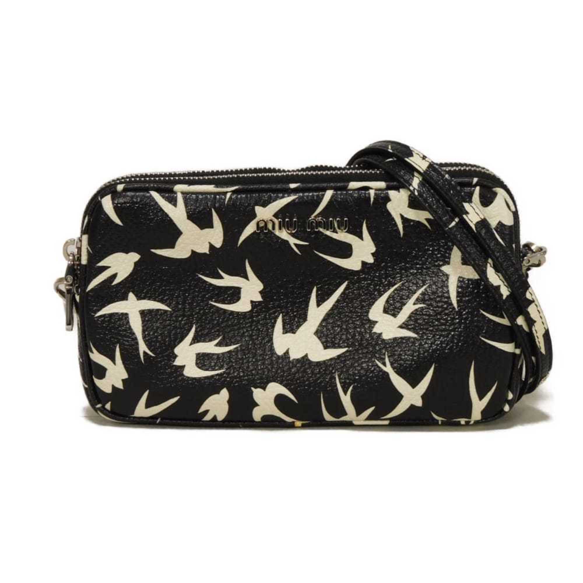 Miu Miu Black Leather Pochette Shoulder Bag (Pre-Owned)