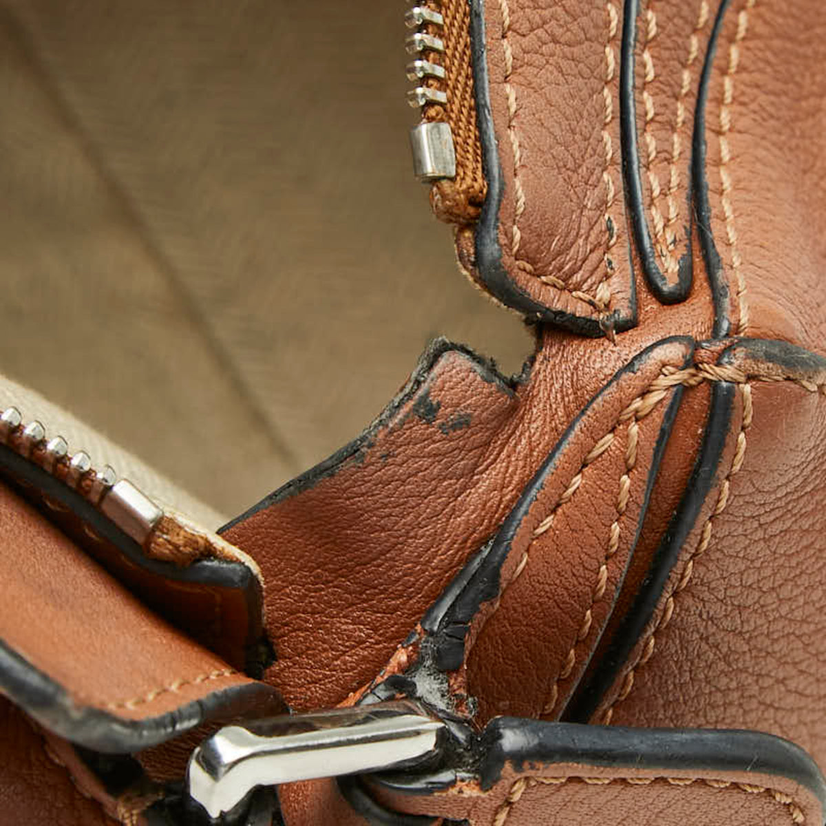 Loewe Brown Leather Handbag Shoulder Bag (Pre-Owned)