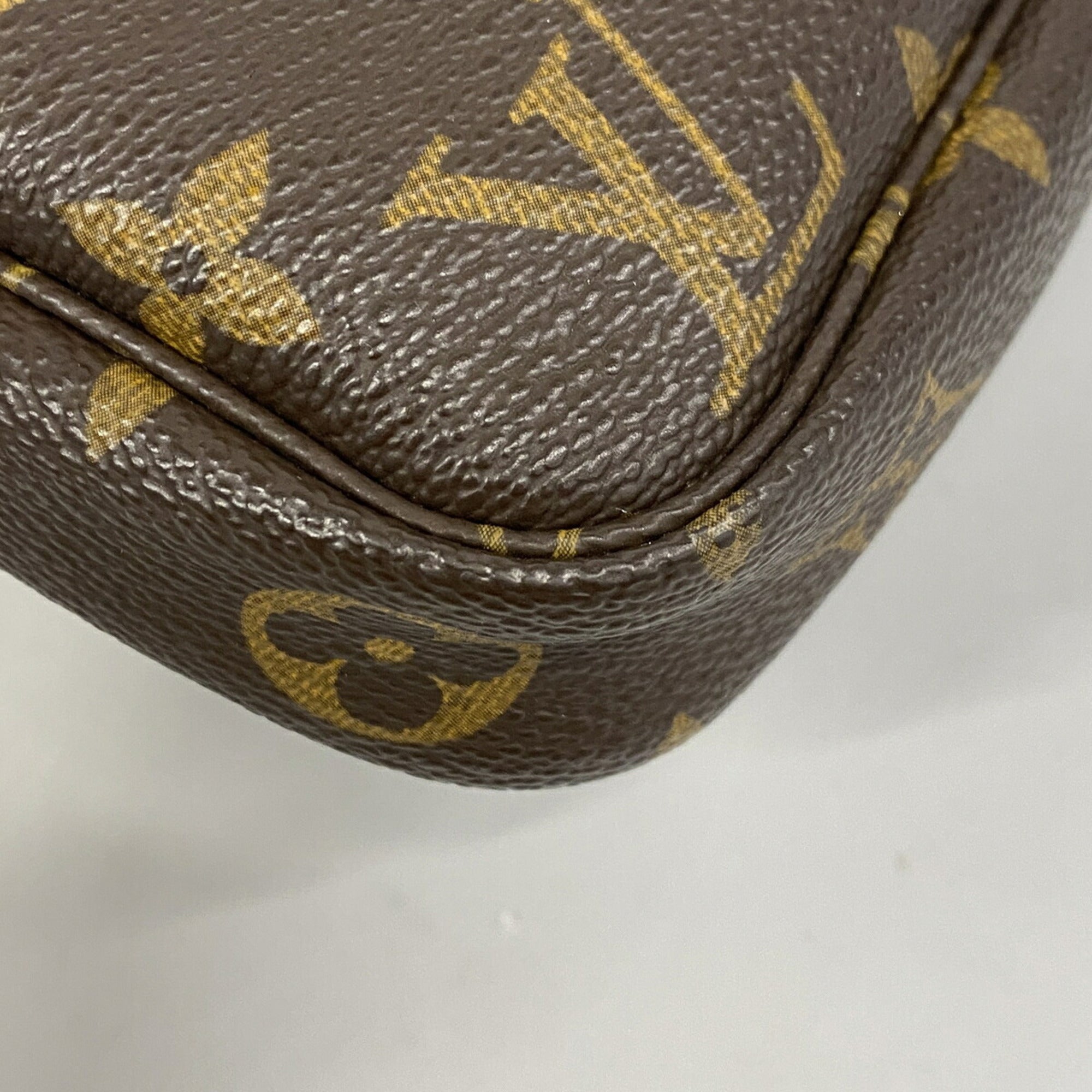 Louis Vuitton Brown Pouch (Pre-Owned)