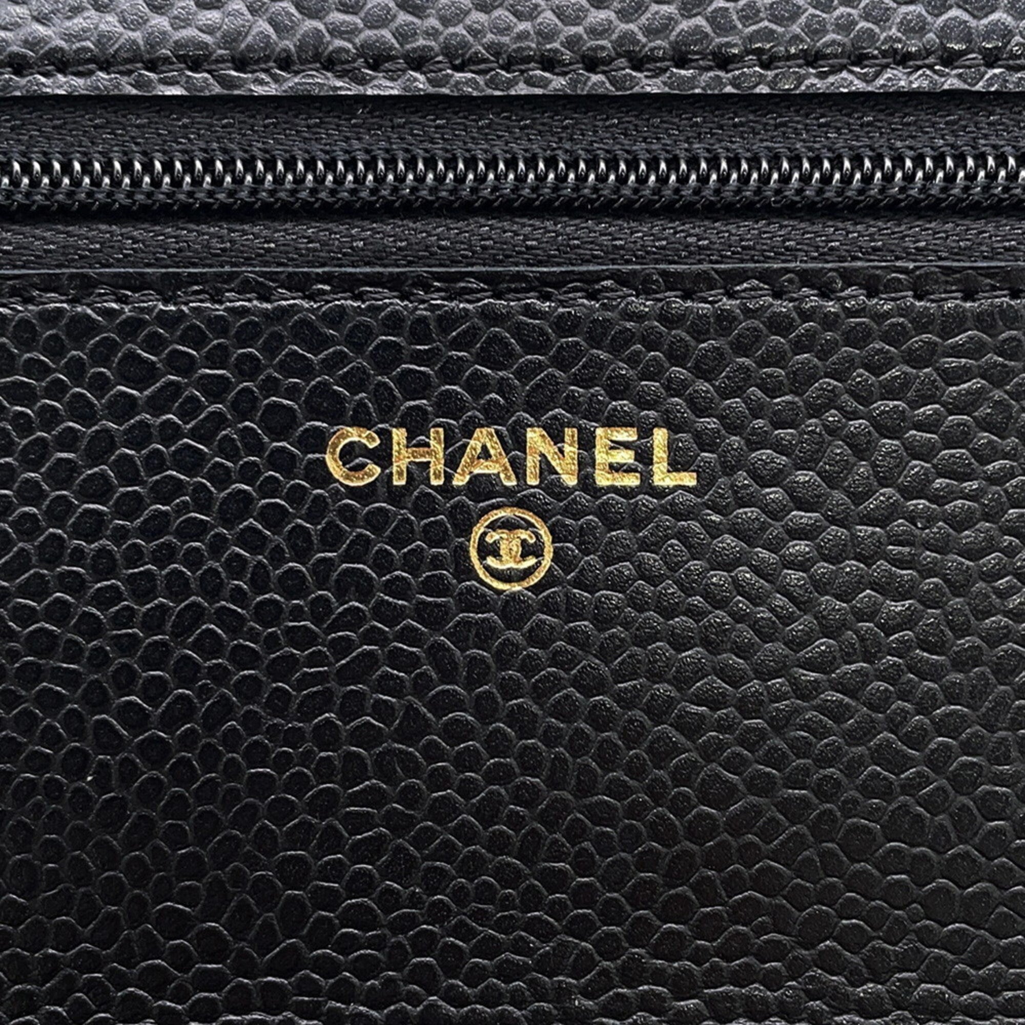 Chanel Black Grained Calfskin Chain/Shoulder Wallet (Pre-Owned)