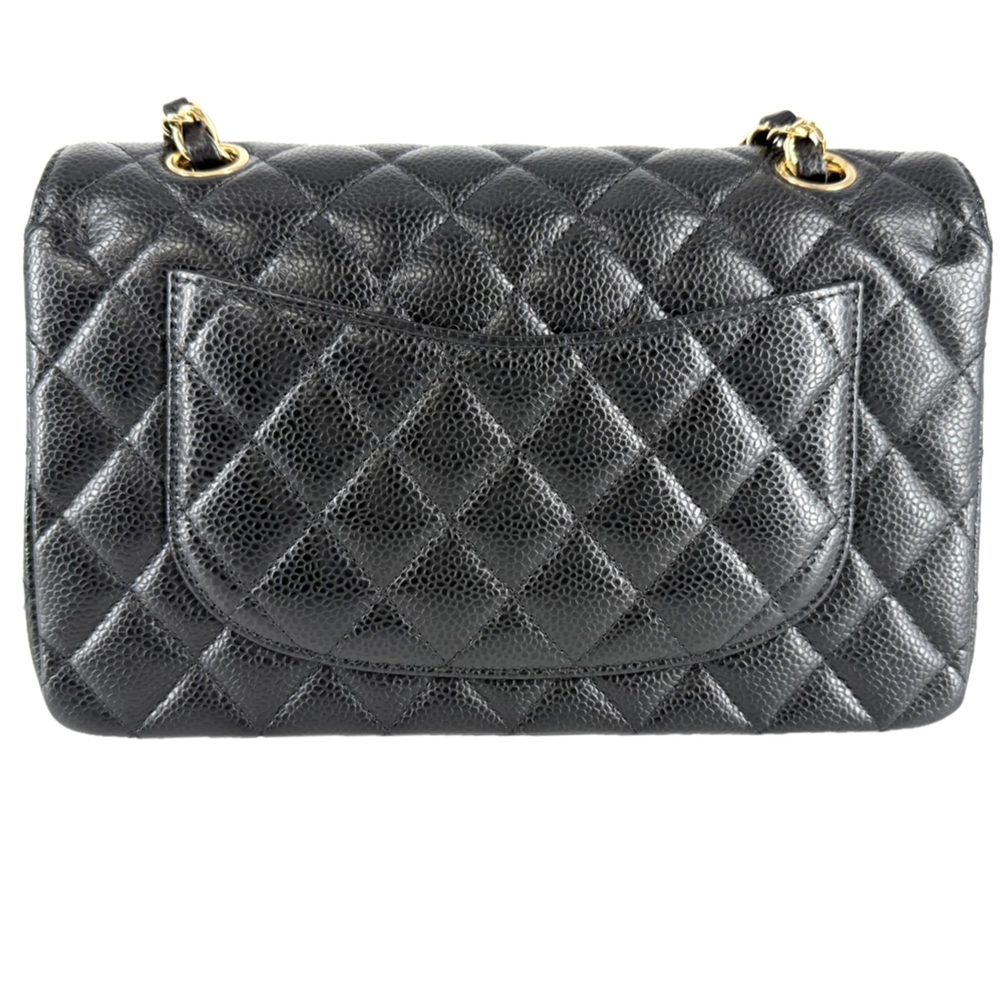 Chanel Matelasse Black Grained Calfskin Shoulder Bag (Pre-Owned)