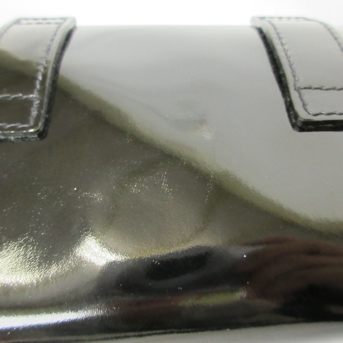 Salvatore Ferragamo Black Patent Leather Shoulder Bag (Pre-Owned)