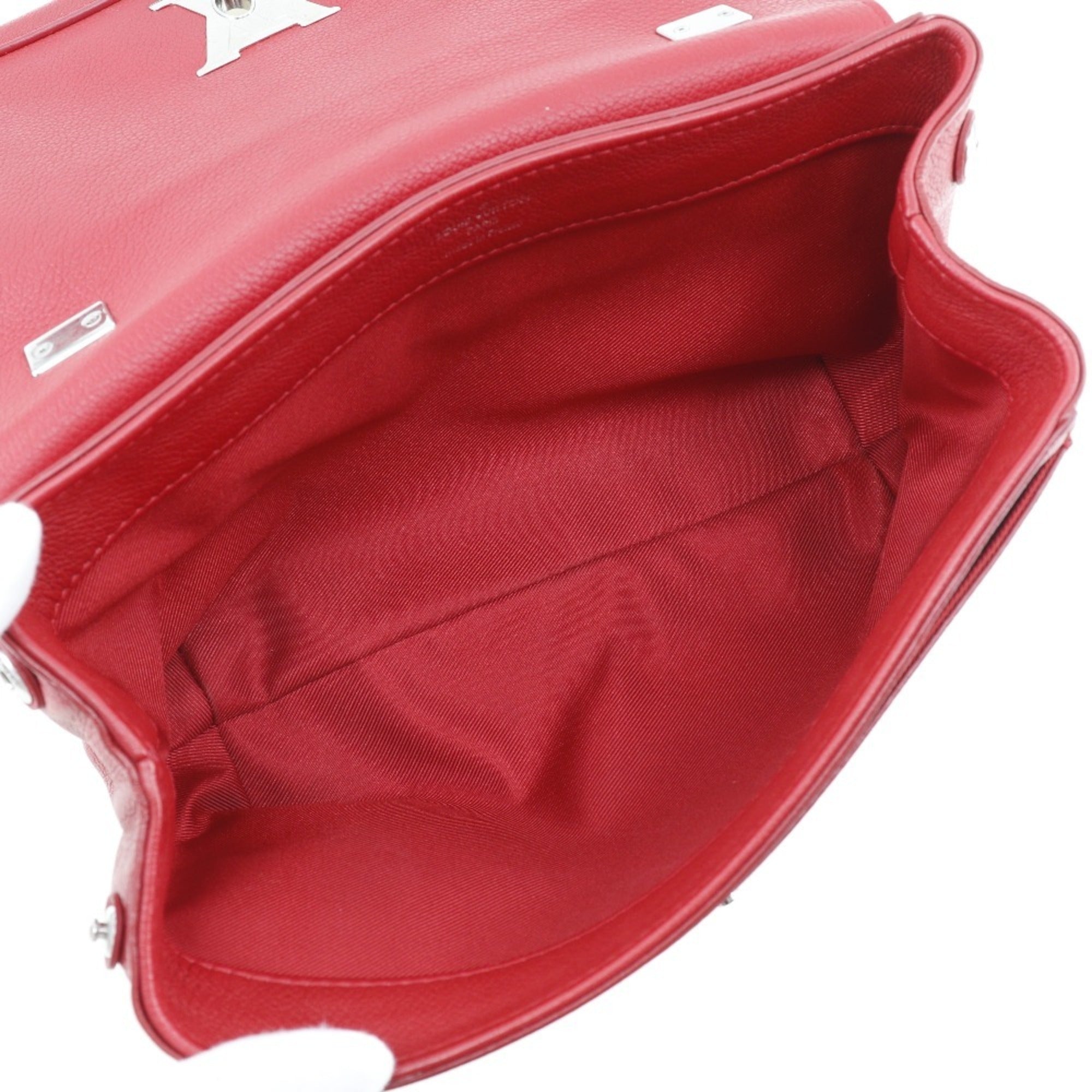 Louis Vuitton Red Color Ruby Leather Shoulder Bag (Pre-Owned)