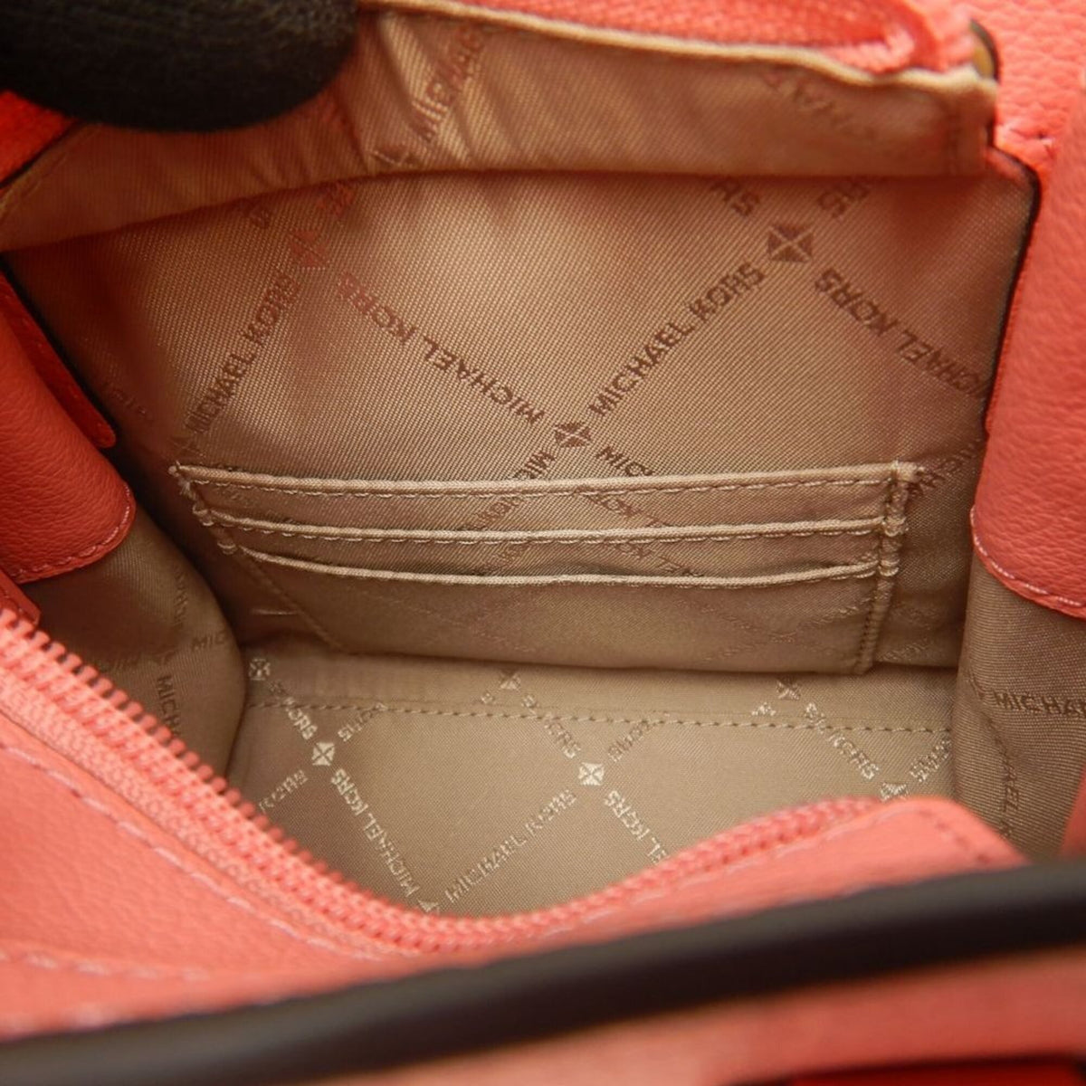 Michael Kors Pink Leather Handbag (Pre-Owned)