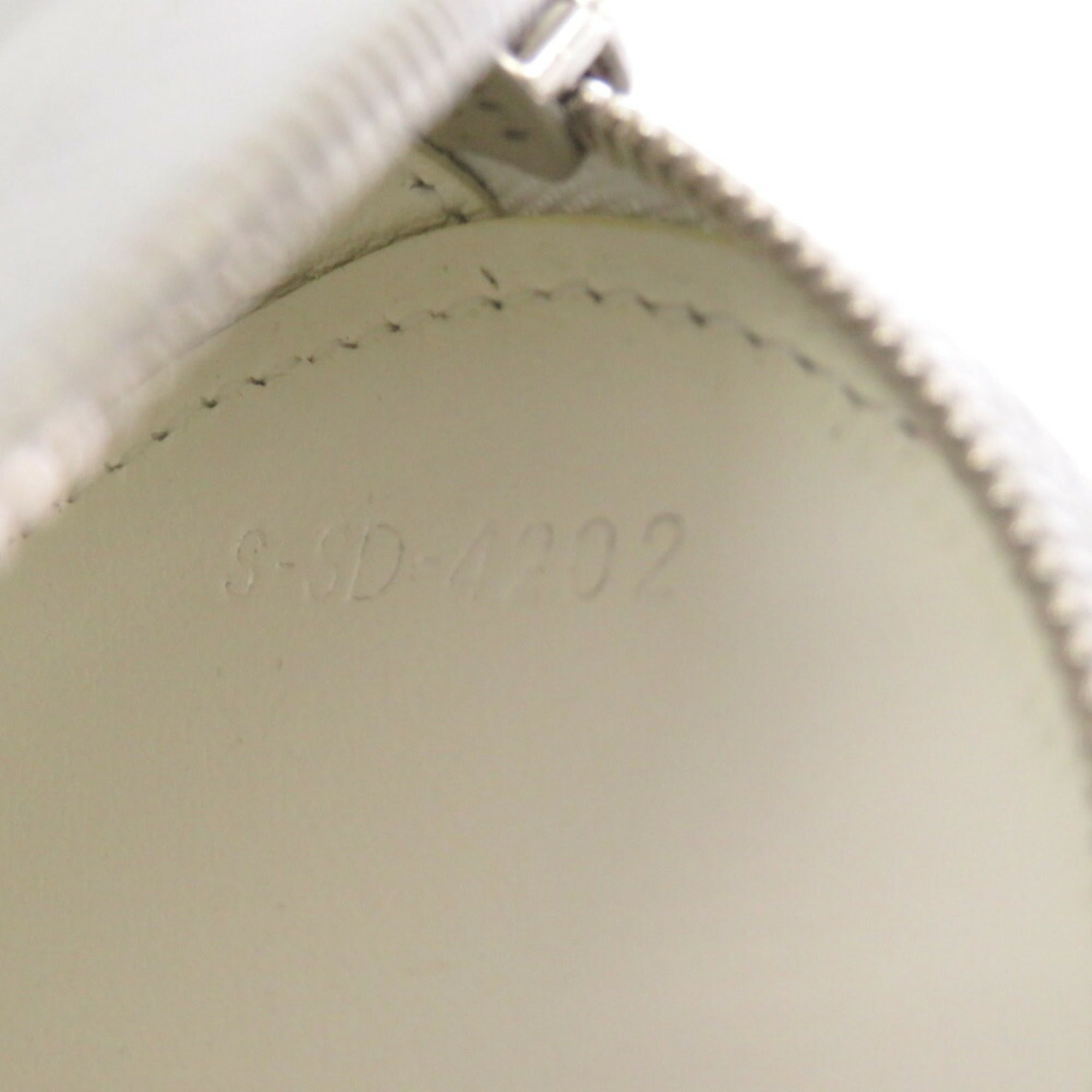 Celine Silver White Leather Coin Purse/Coin Case (Pre-Owned)
